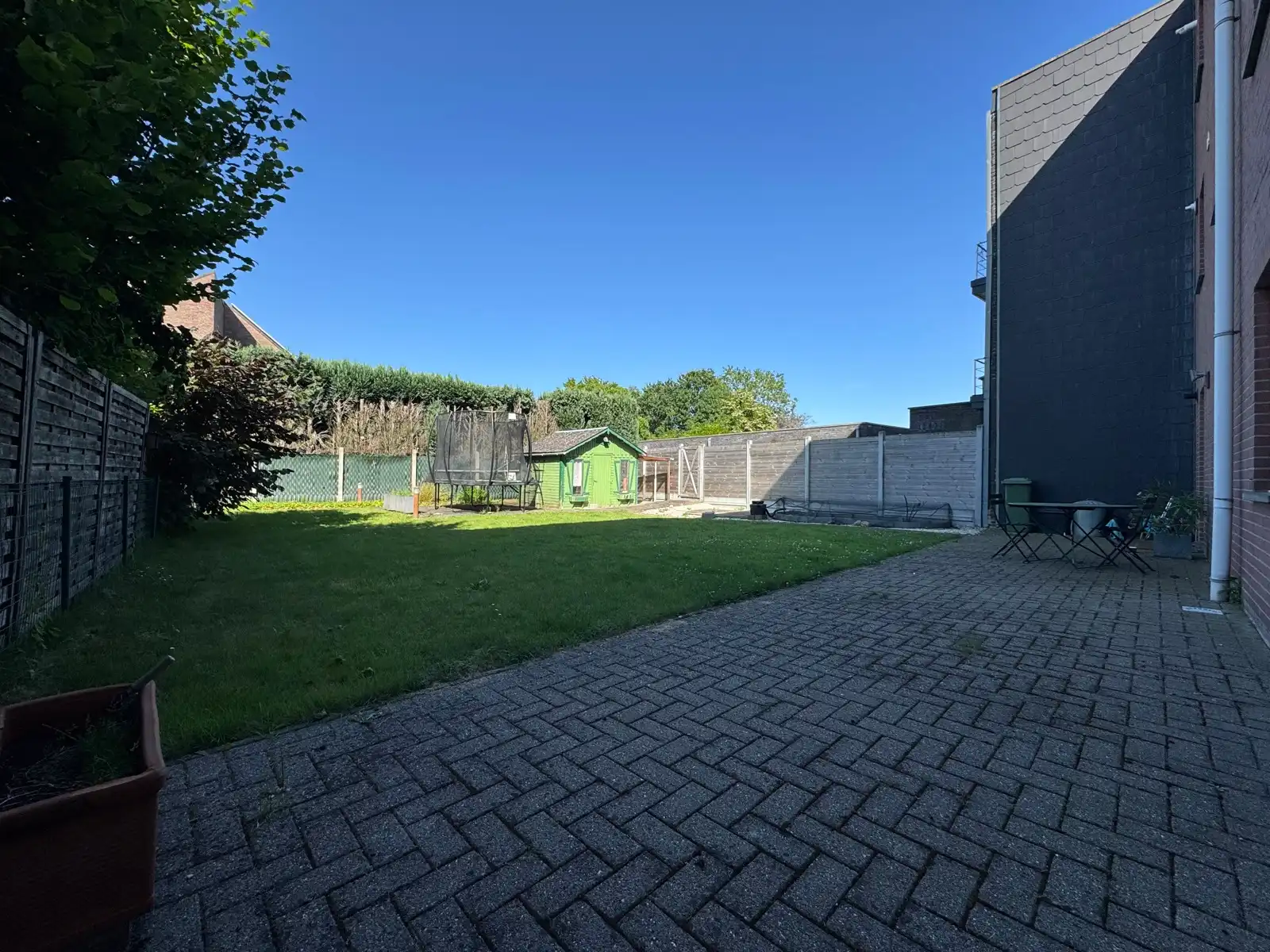 Gelijkvloers appartement met ruime privé tuin en garage foto 20