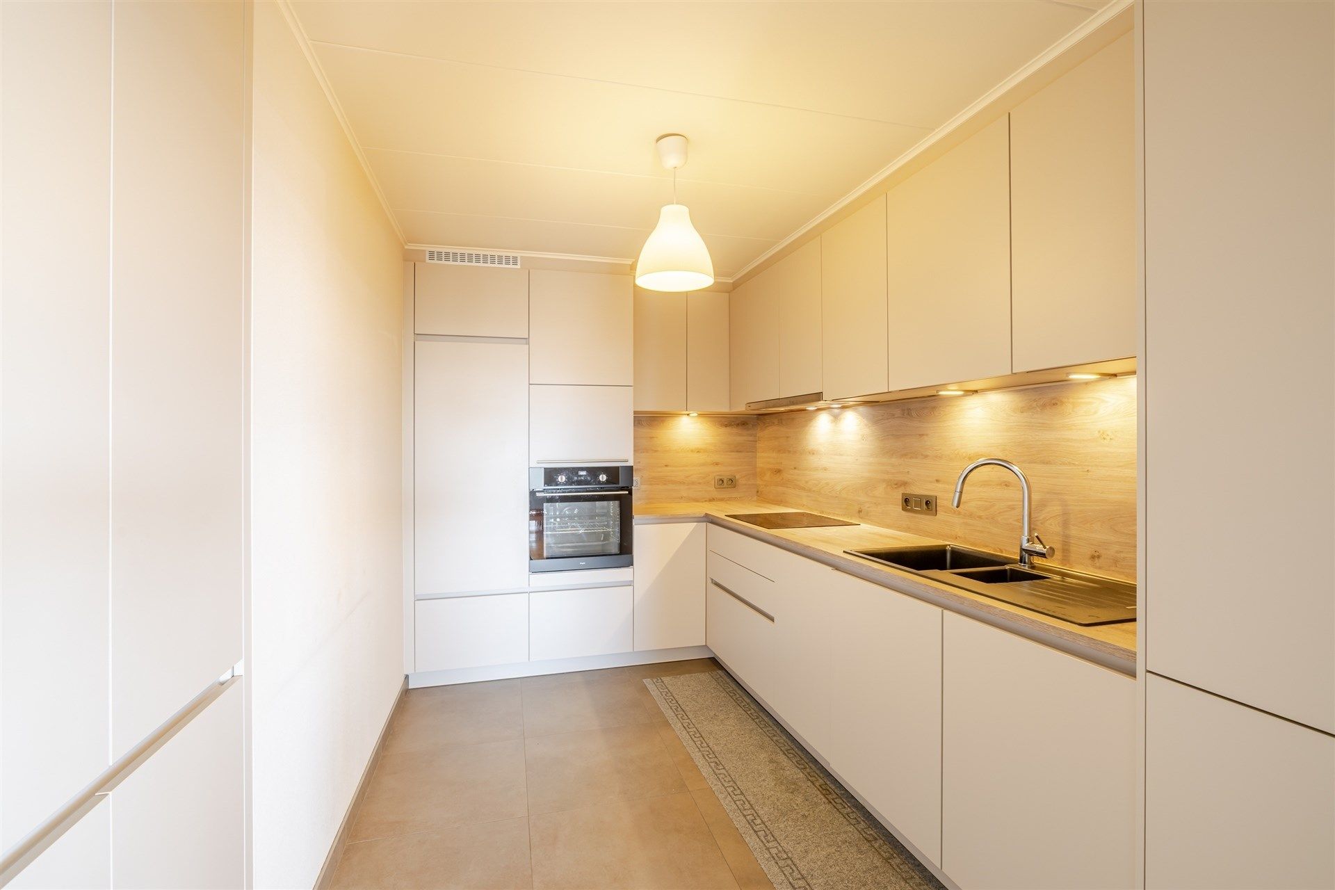 Zonnig hoekappartement met garage op gunstige ligging foto 4