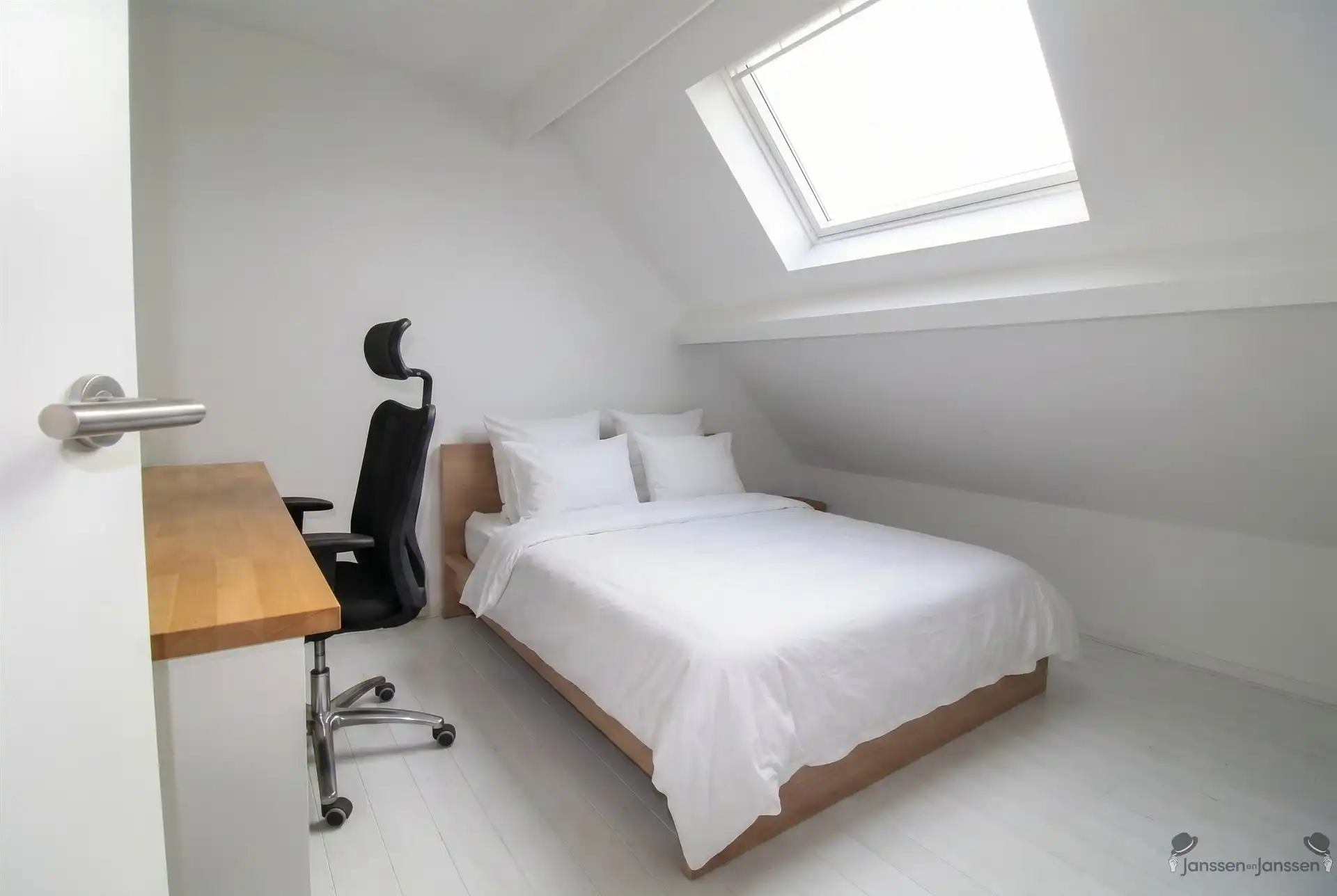 Instapklare en karaktervolle woning nabij centrum  foto 11
