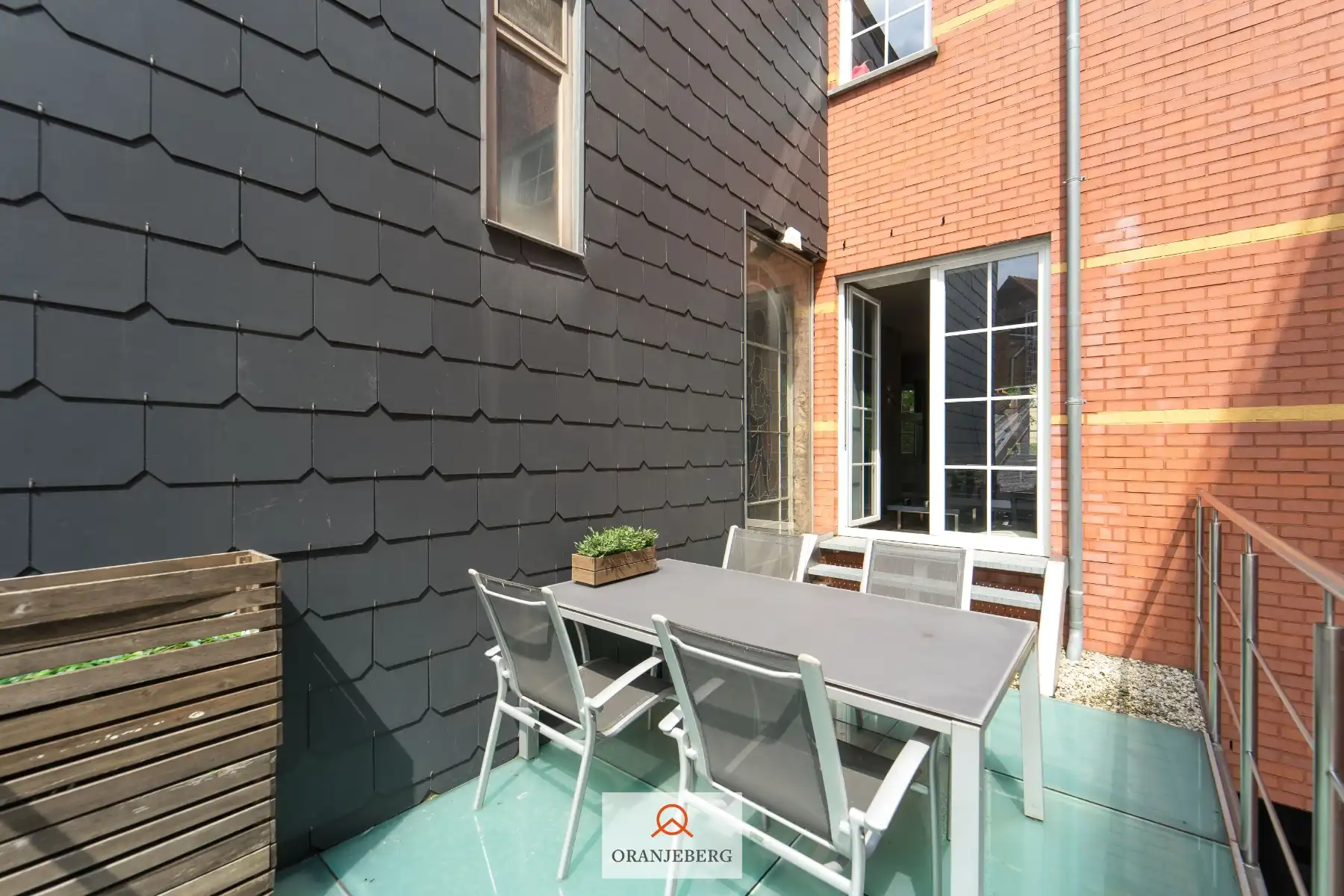 Leuke woning tussen Prinsenhof en Begijnhof aan het water foto 8