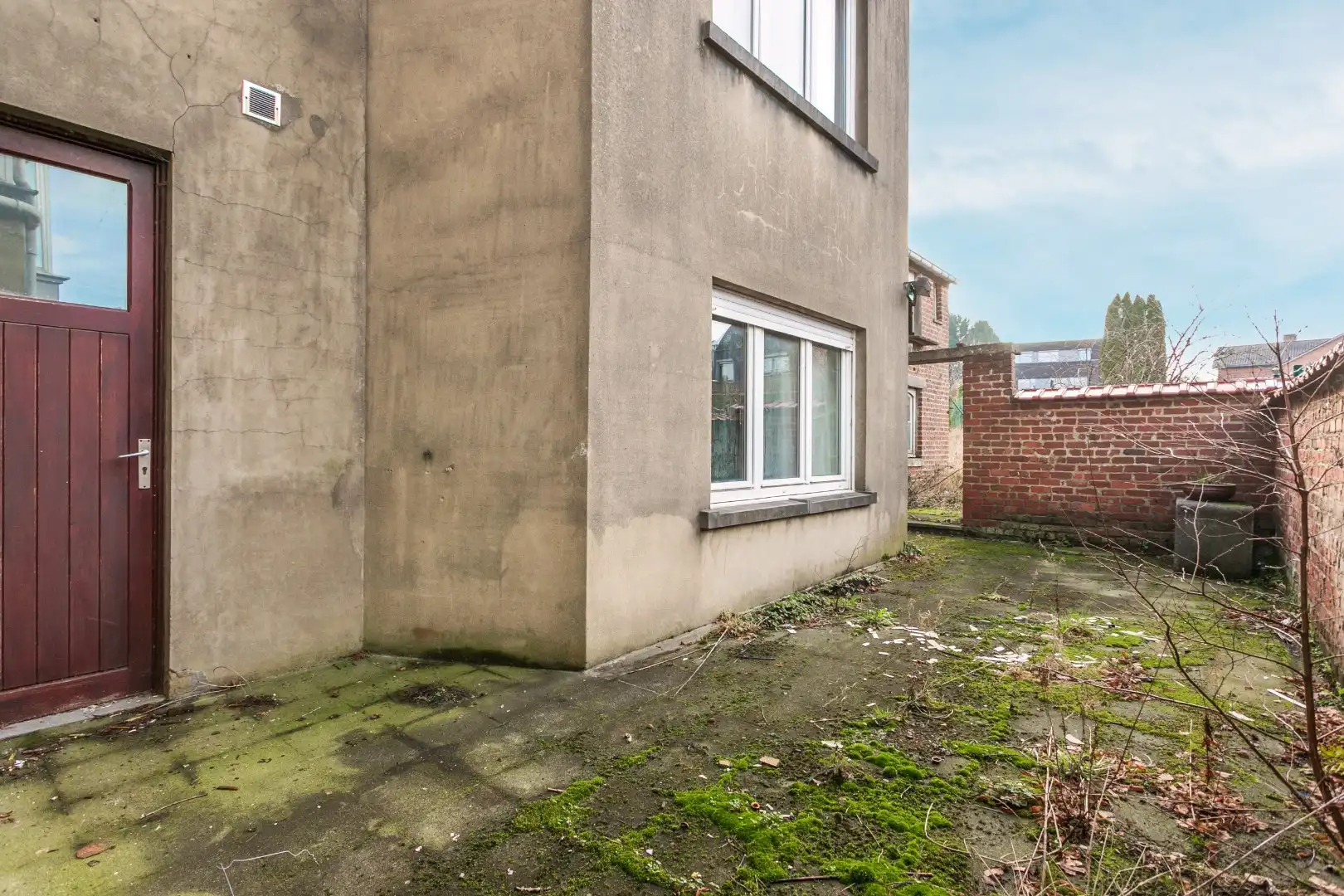 Kraktervolle woning met veel potentieel, 2 autostaanplaatsen en tuin te Dworp foto 12