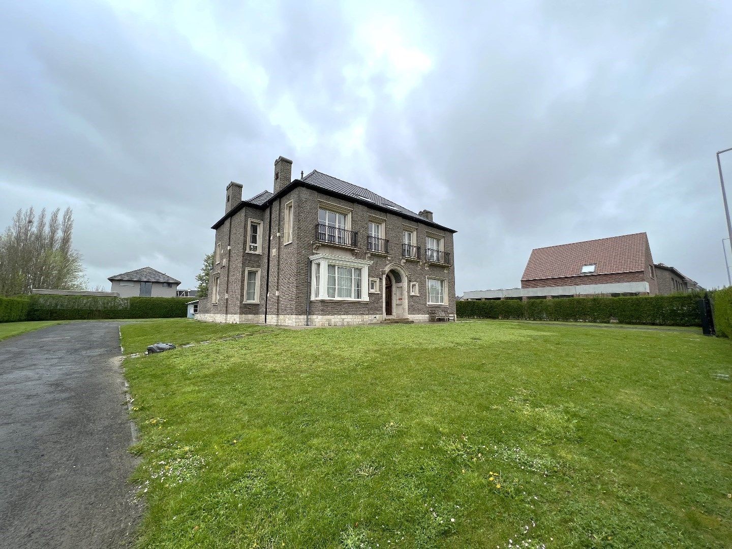 APPARTEMENT MET 1 SLAAPKAMER EN TERRAS TE HUUR IN STADEN foto 1