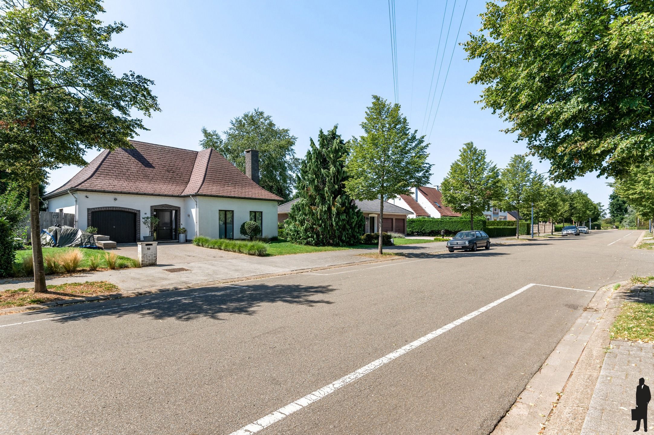 Welgelegen woning met zeer veel potentieel en groen zicht foto {{pictureIndex}}