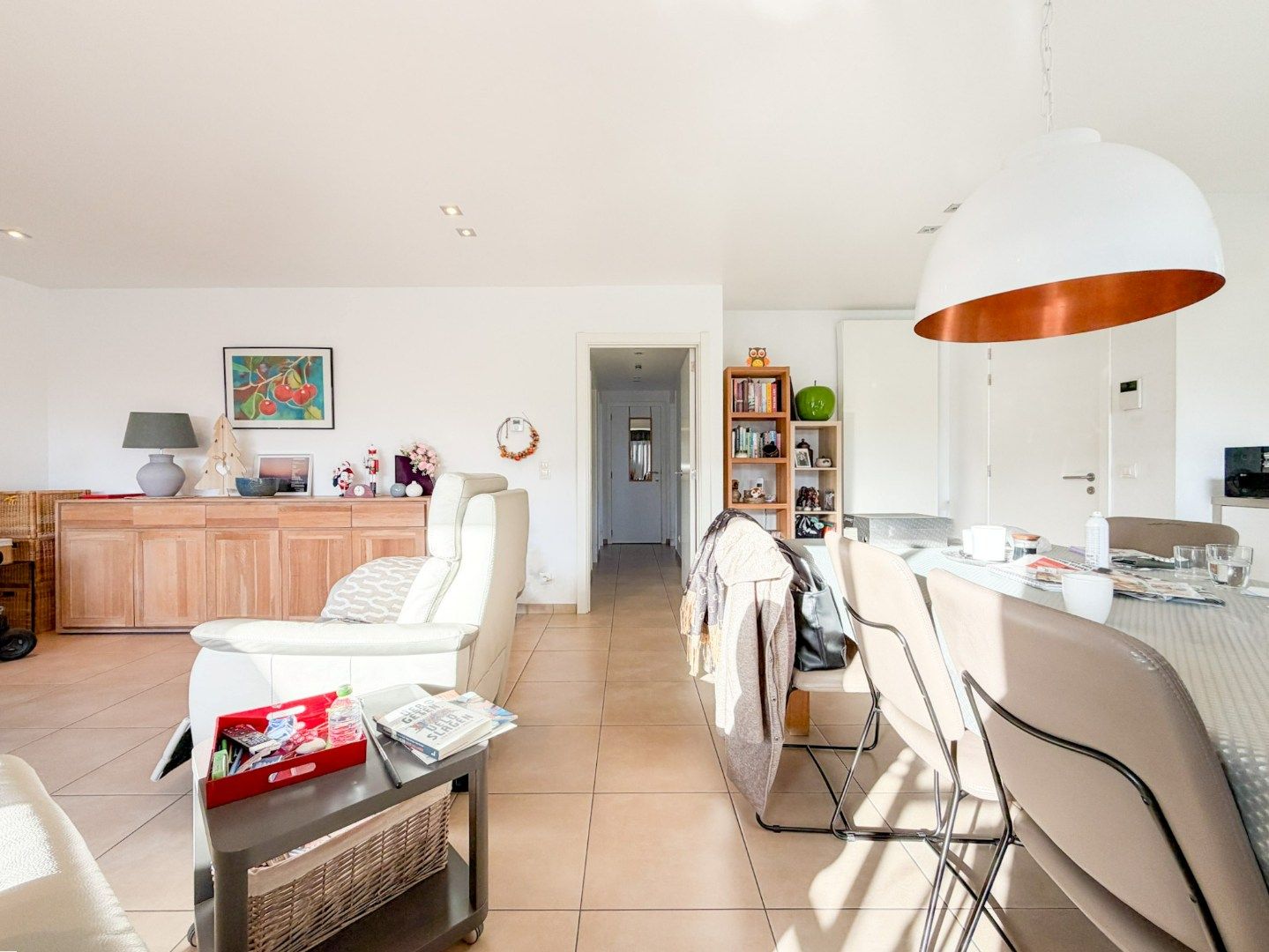 Lichtrijk recent appartement met 2 slp, groot terras en garage, Torhout. foto 17