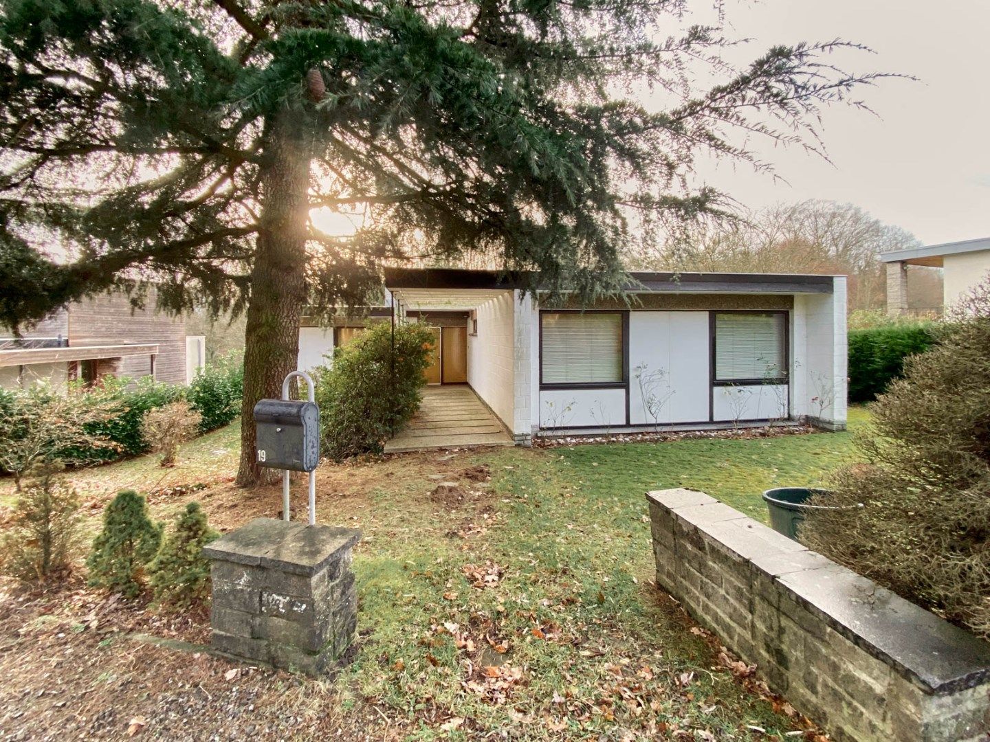 Hoofdfoto van de publicatie: BUNGALOW met 3 kamers + garage 1652 ALSEMBERG (BEERSEL)