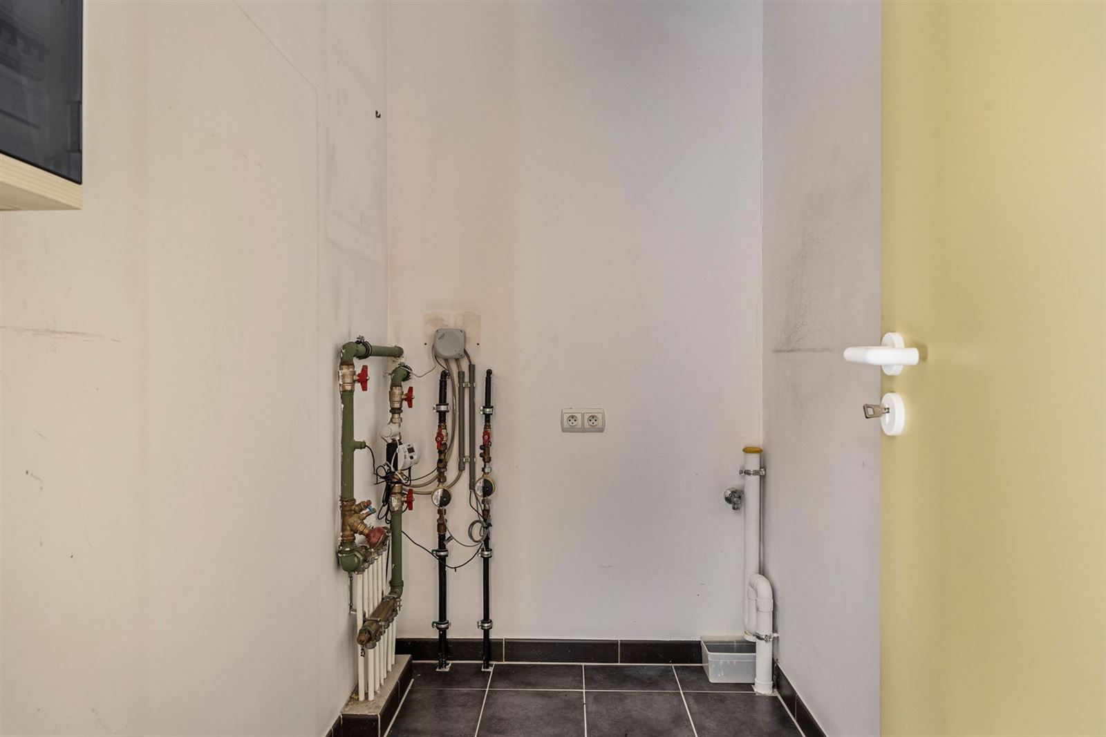 Lichtrijk appartement (109m²) op 1ste verdiep met 1 slaapkamer foto 13