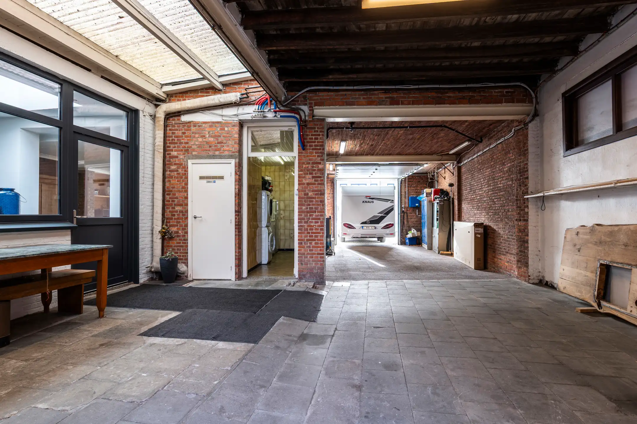 Handelswoning in centrum Weelde op 1.090 m² grond foto 8