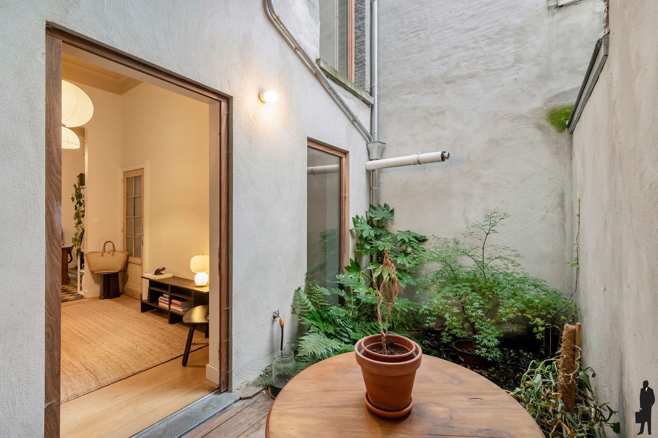 Lichtrijk en instapklaar wonen in hartje Antwerpen foto 4