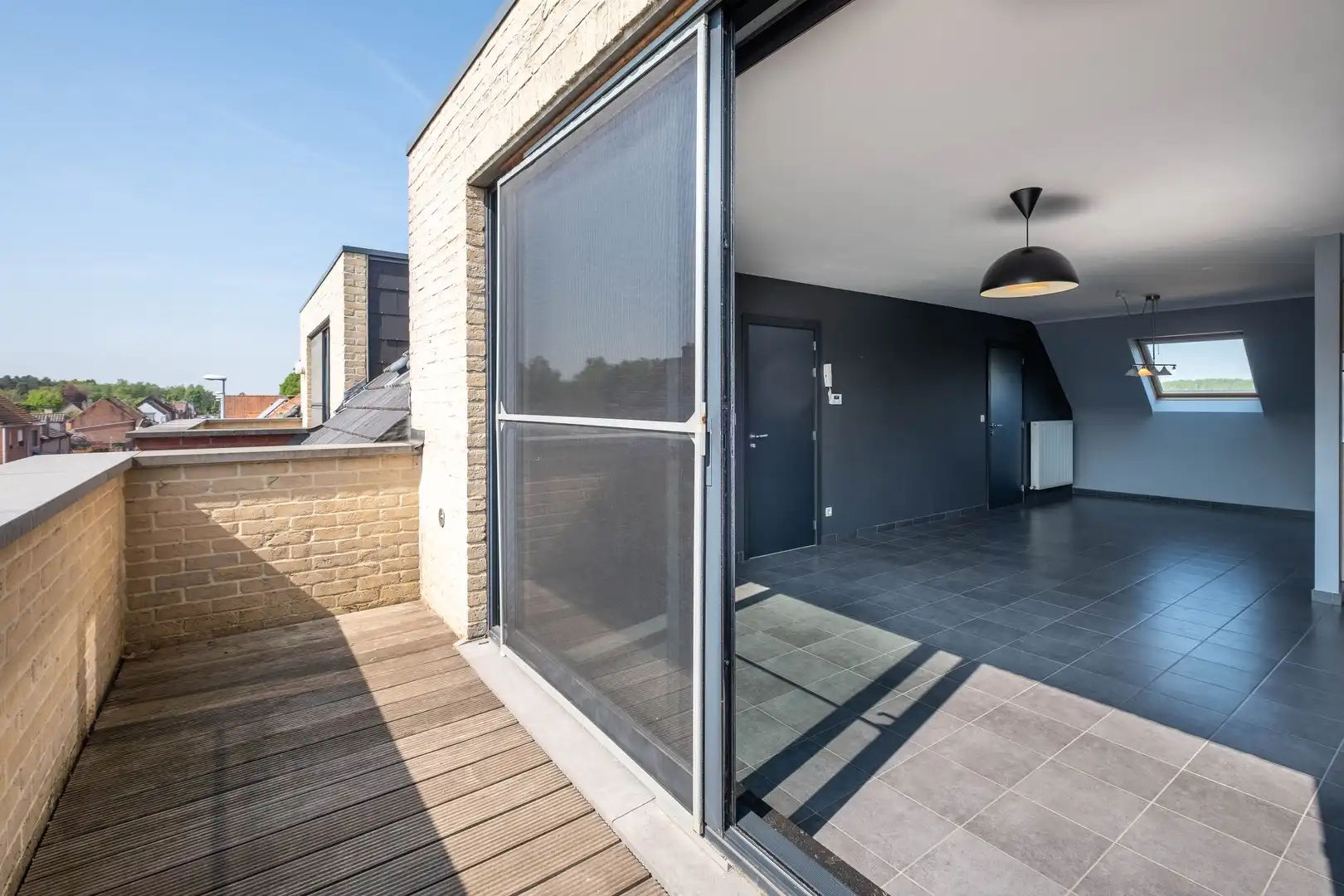 Modern duplex appartement met 2 slaapkamers foto 11