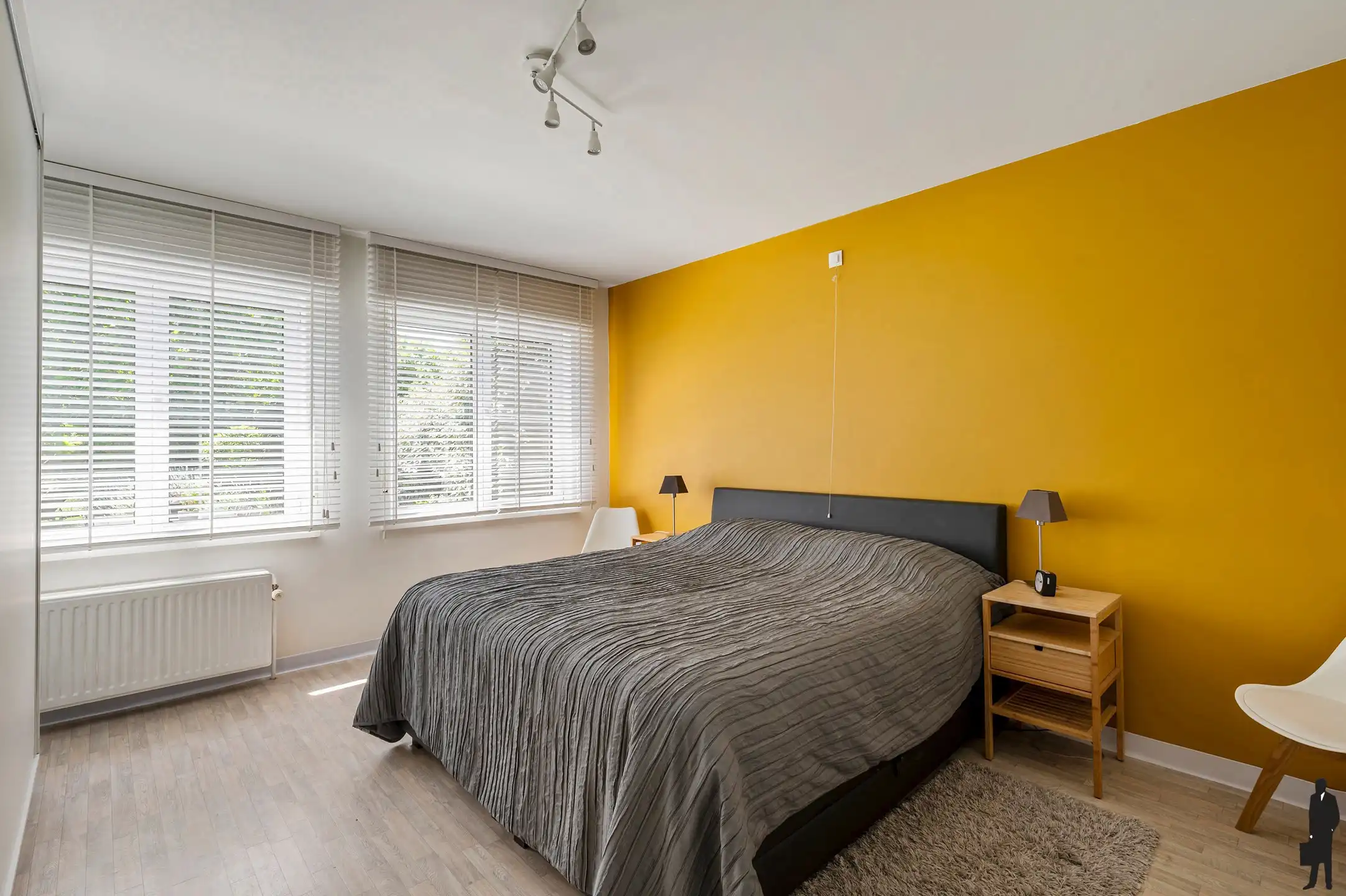 Ruime vrijstaande villa met 4 slaapkamers, inpandige garage en zuidgerichte tuin op een perceel van 2.957 m². foto 11