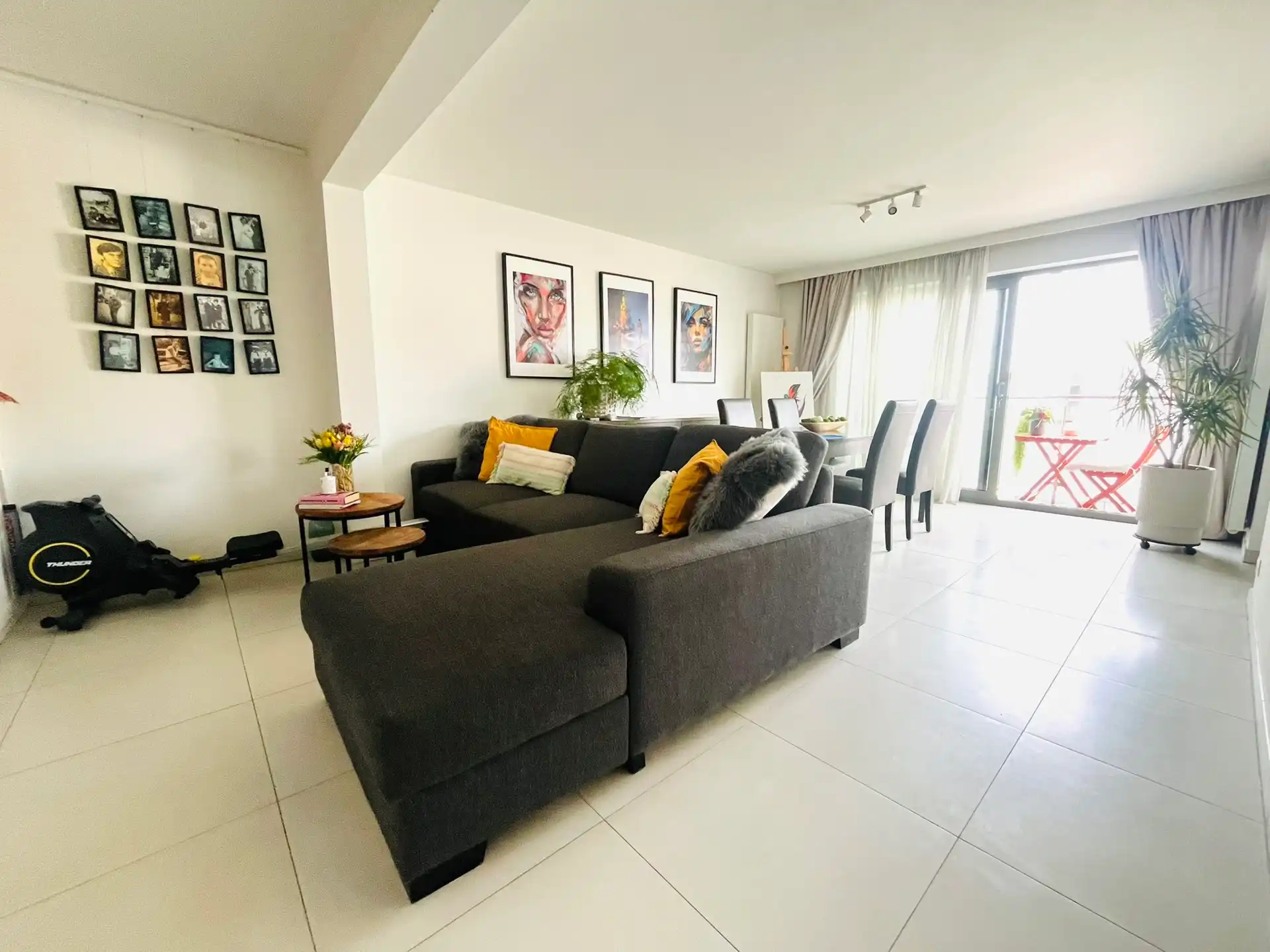 VOLLEDIG BEMEUBELD APPARTEMENT TE LIEDEKERKE foto 2