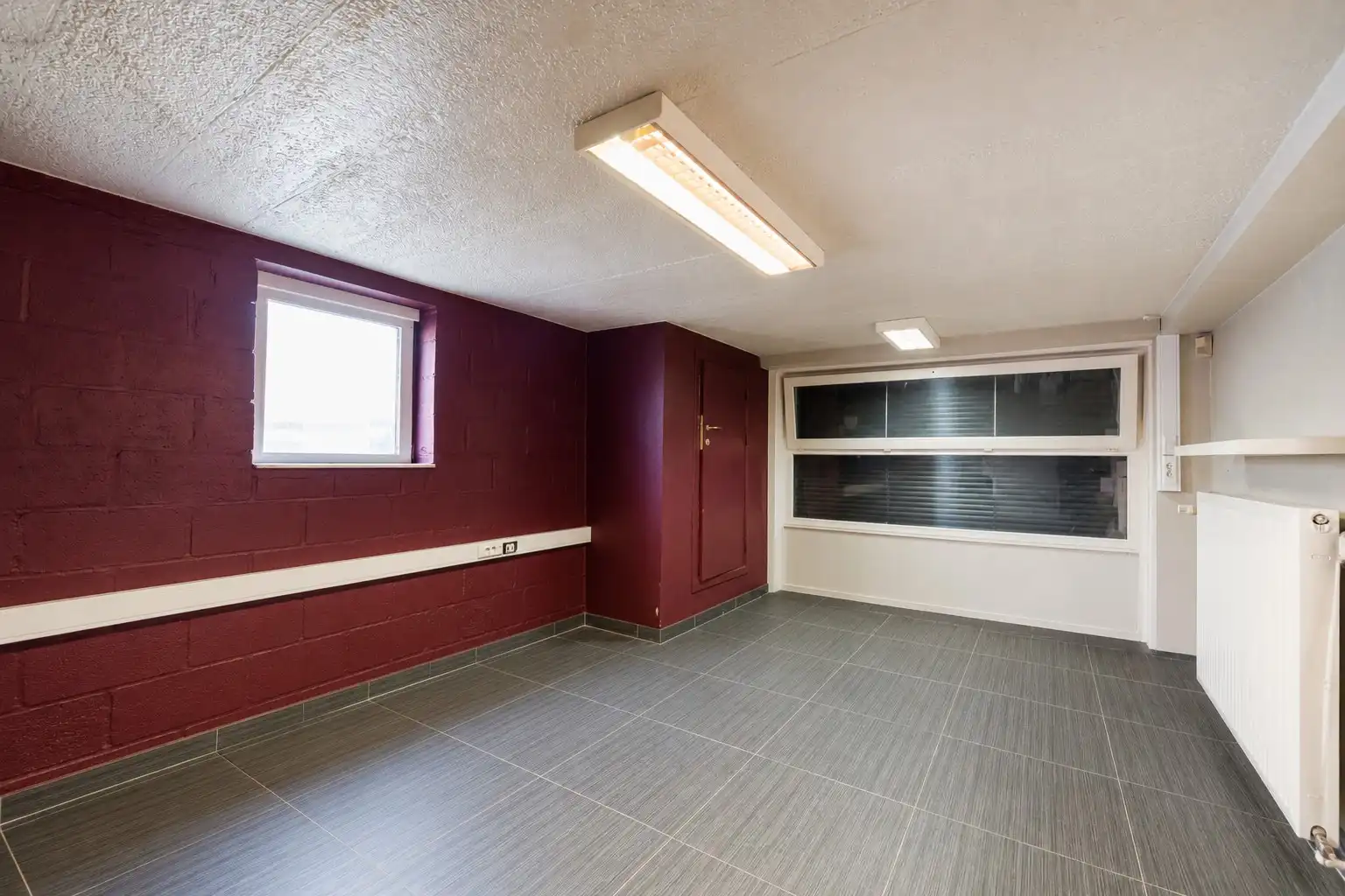 Ruime woning met tal van mogelijkheden op een strategische locatie in Sint-Truiden. foto 25