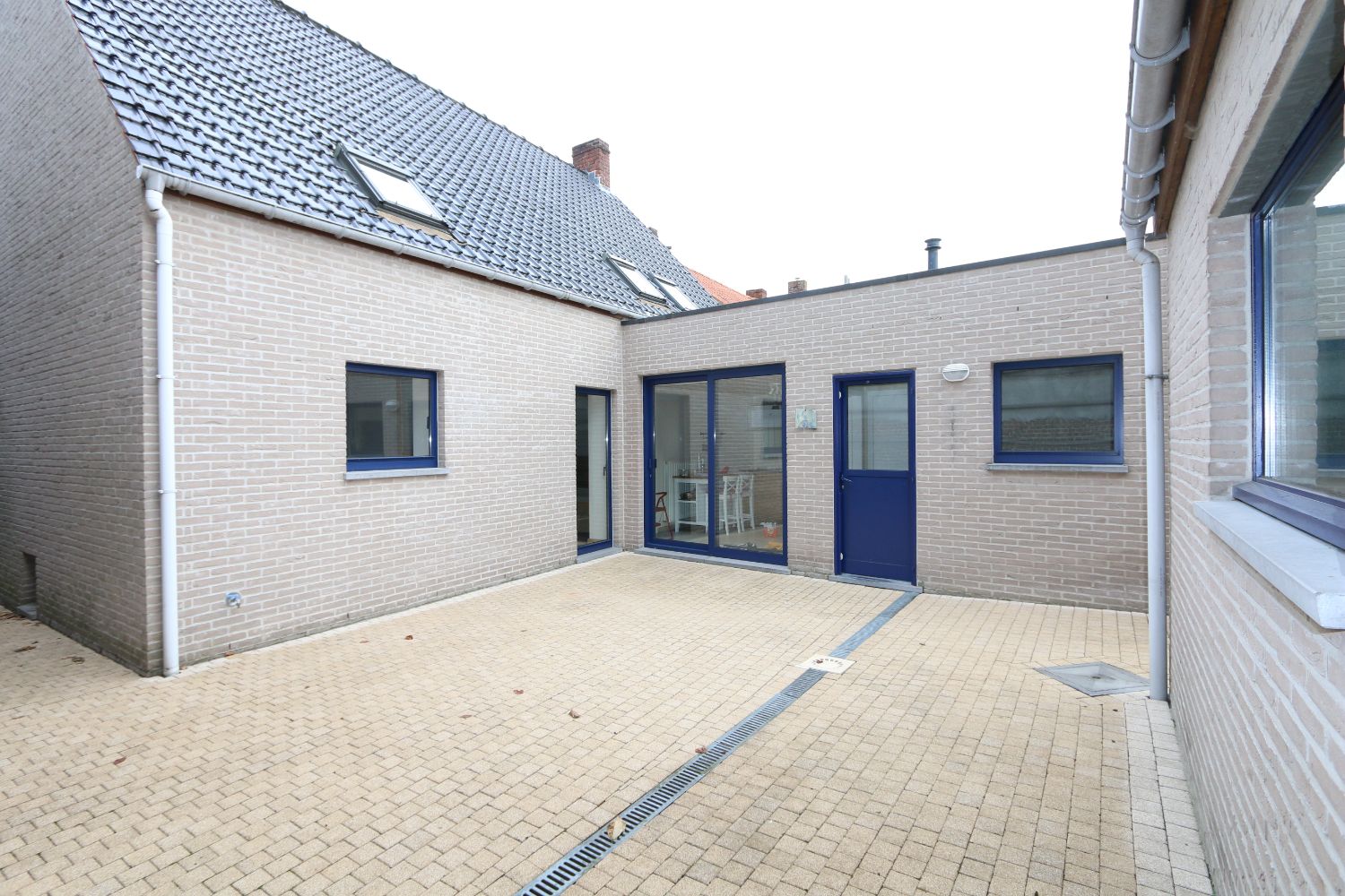 MOOIE VEELZIJDIGE & RUIME HALF-OPEN WONING in het centrum van Ruddervoorde met GARAGE foto 13