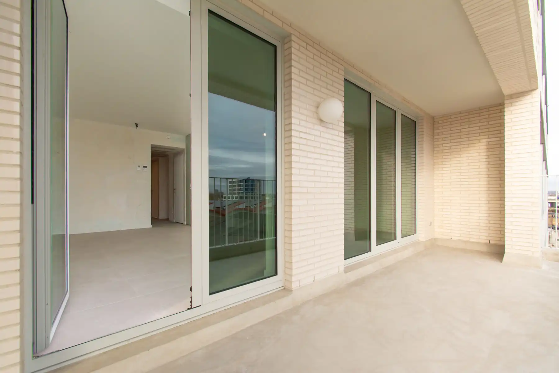 Prachtig 2-kamer appartement met terras foto 9