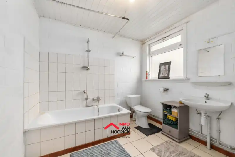 Te renoveren woning op 1369m² grondoppervlak!! foto 11