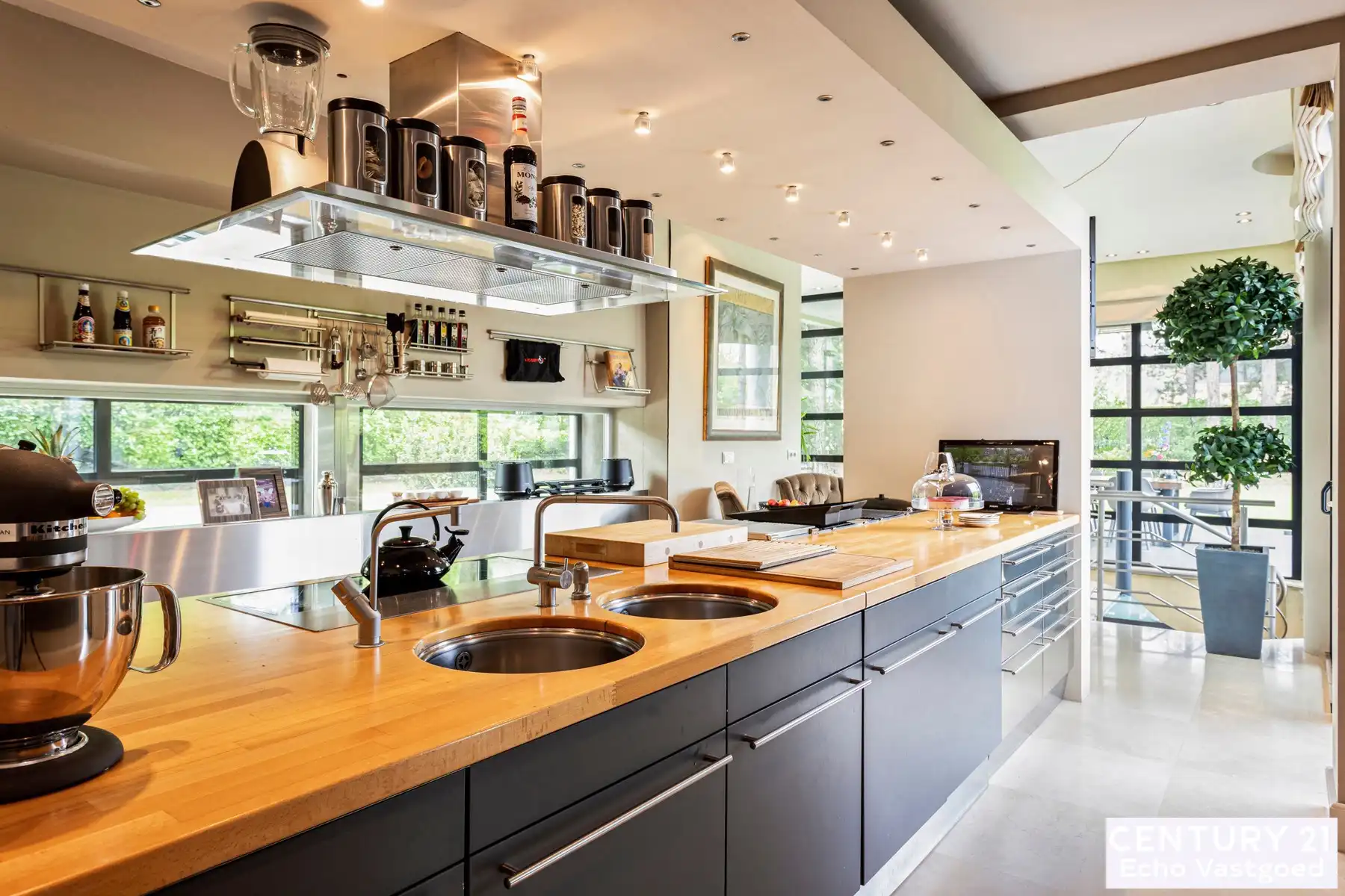 Villa met binnenzwembad en COMPLETE wellness op ca 2590m² foto 14