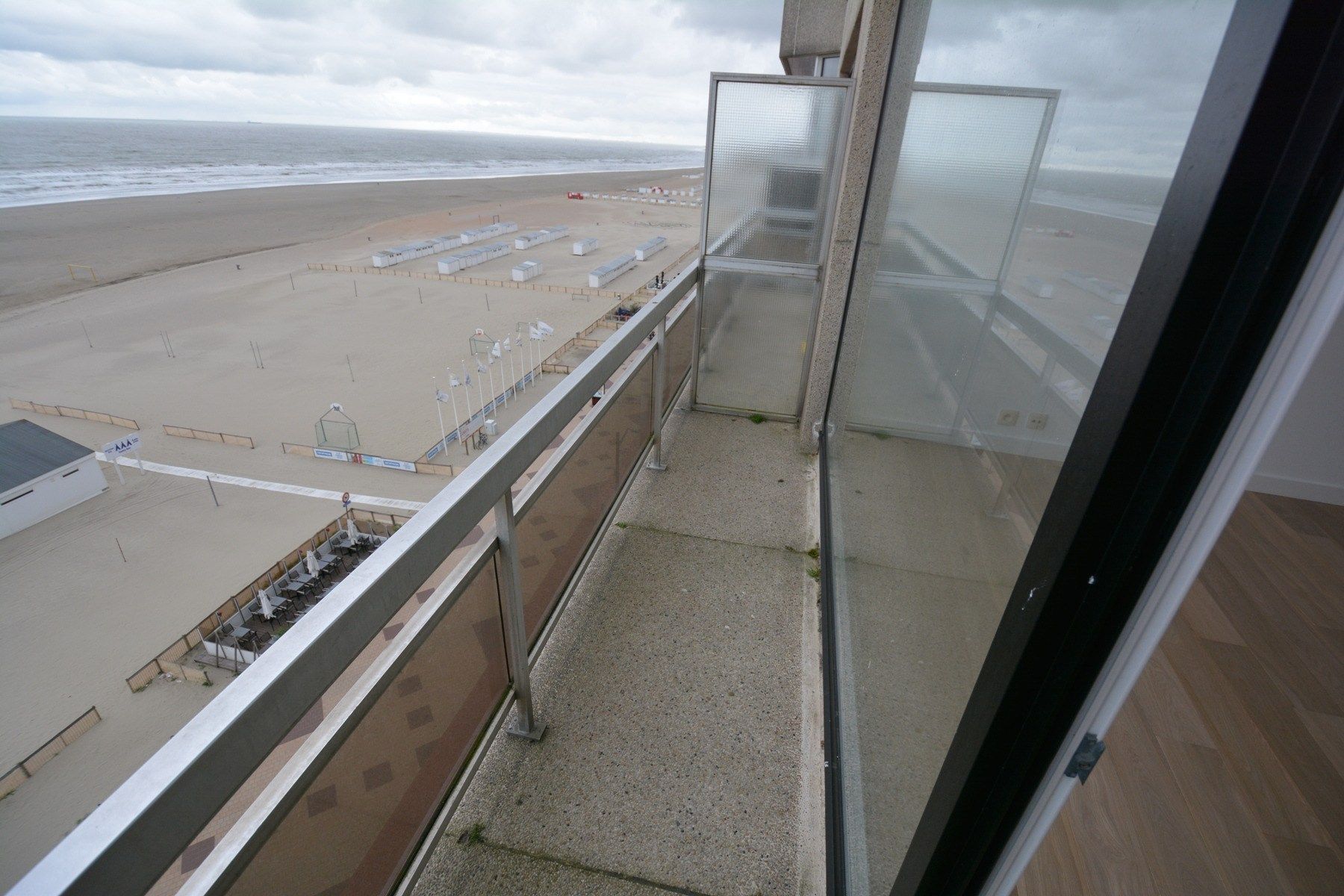 Ruim appartement met prachtig zicht op zee ! foto 6