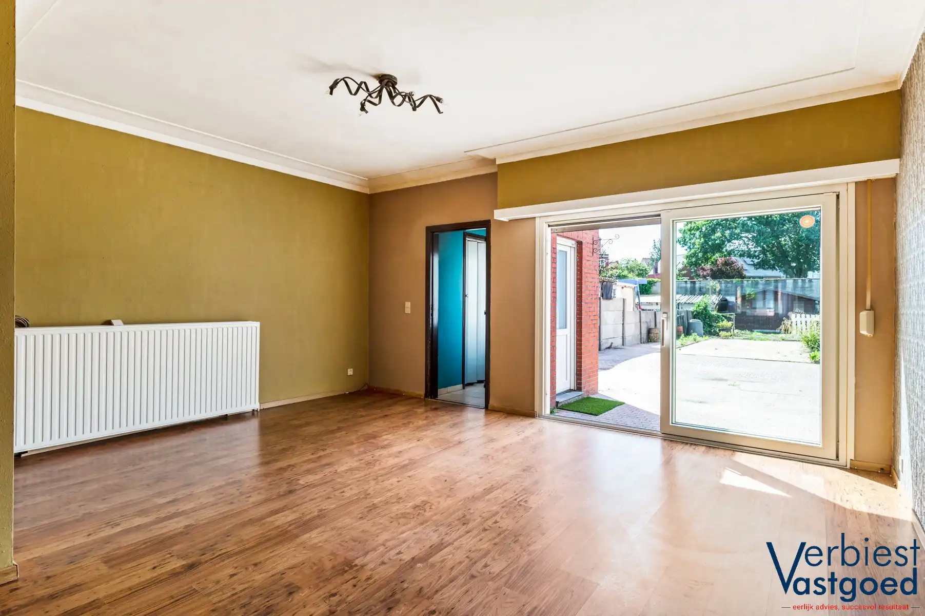 Gezinswoning met 4 slk en ruime tuin op toplocatie Schoten foto 3