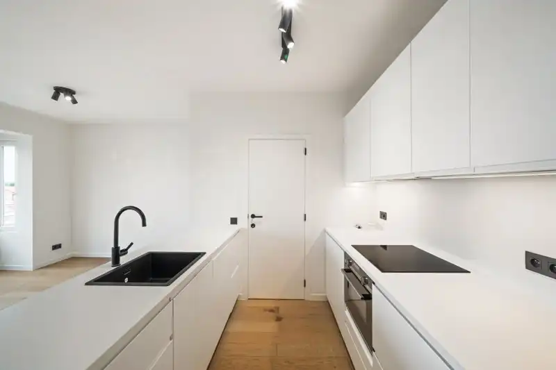 APPARTEMENT MET GARAGE foto 6