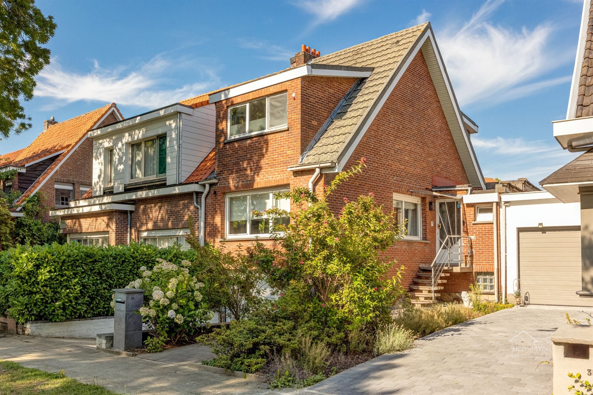HOB op toplocatie te Elsdonk Edegem foto {{pictureIndex}}