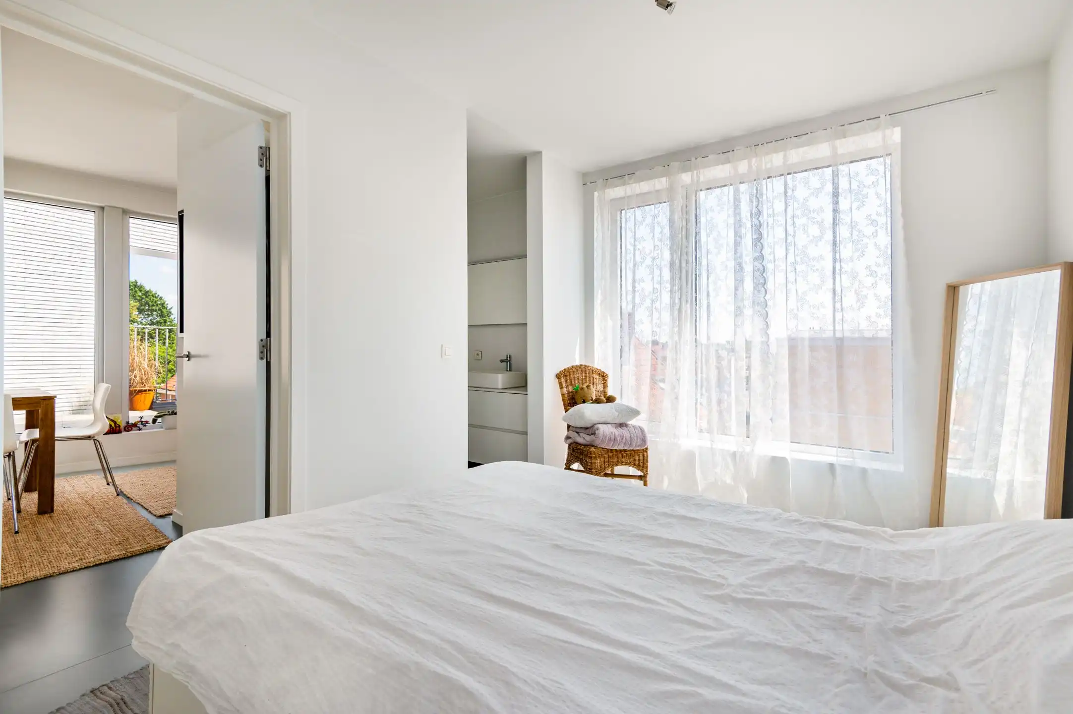Modern éénslaapkamerappartement met terras in Mariaburg. foto 8