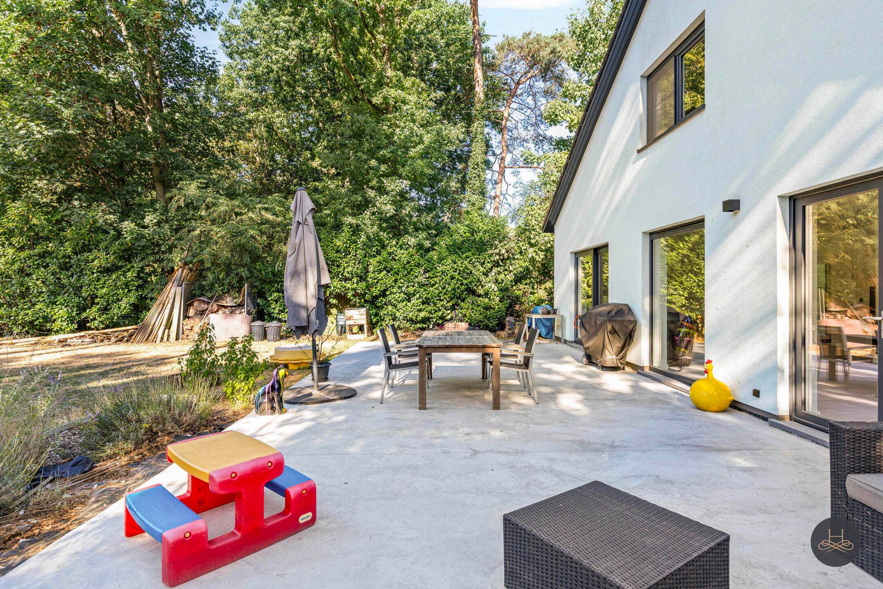 Energiezuinige gerenoveerde villa op een zeer ruim perceel foto 22