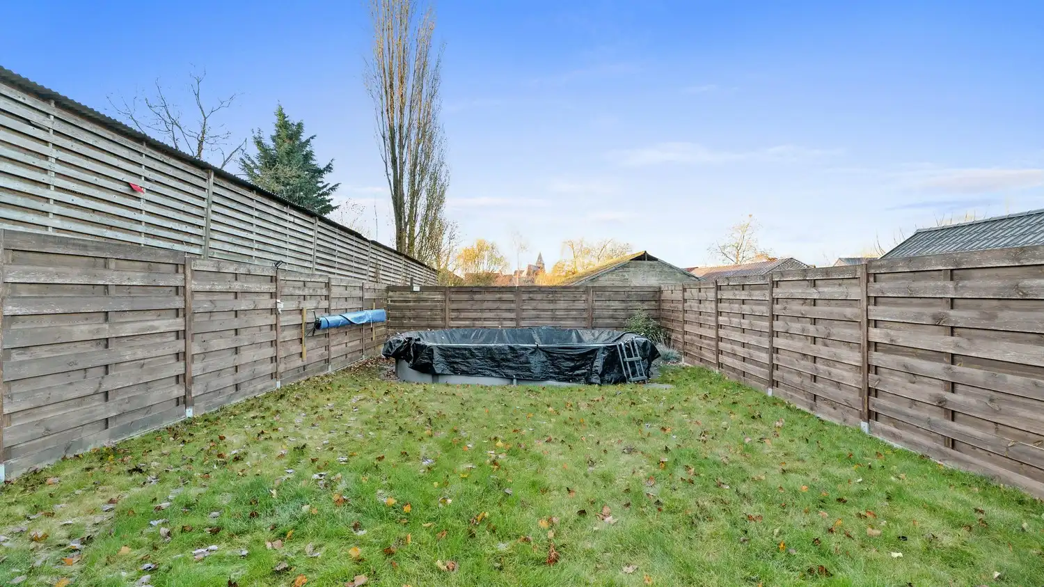 Woning met 2 slaapkamers, ruime garage en tuin foto 27