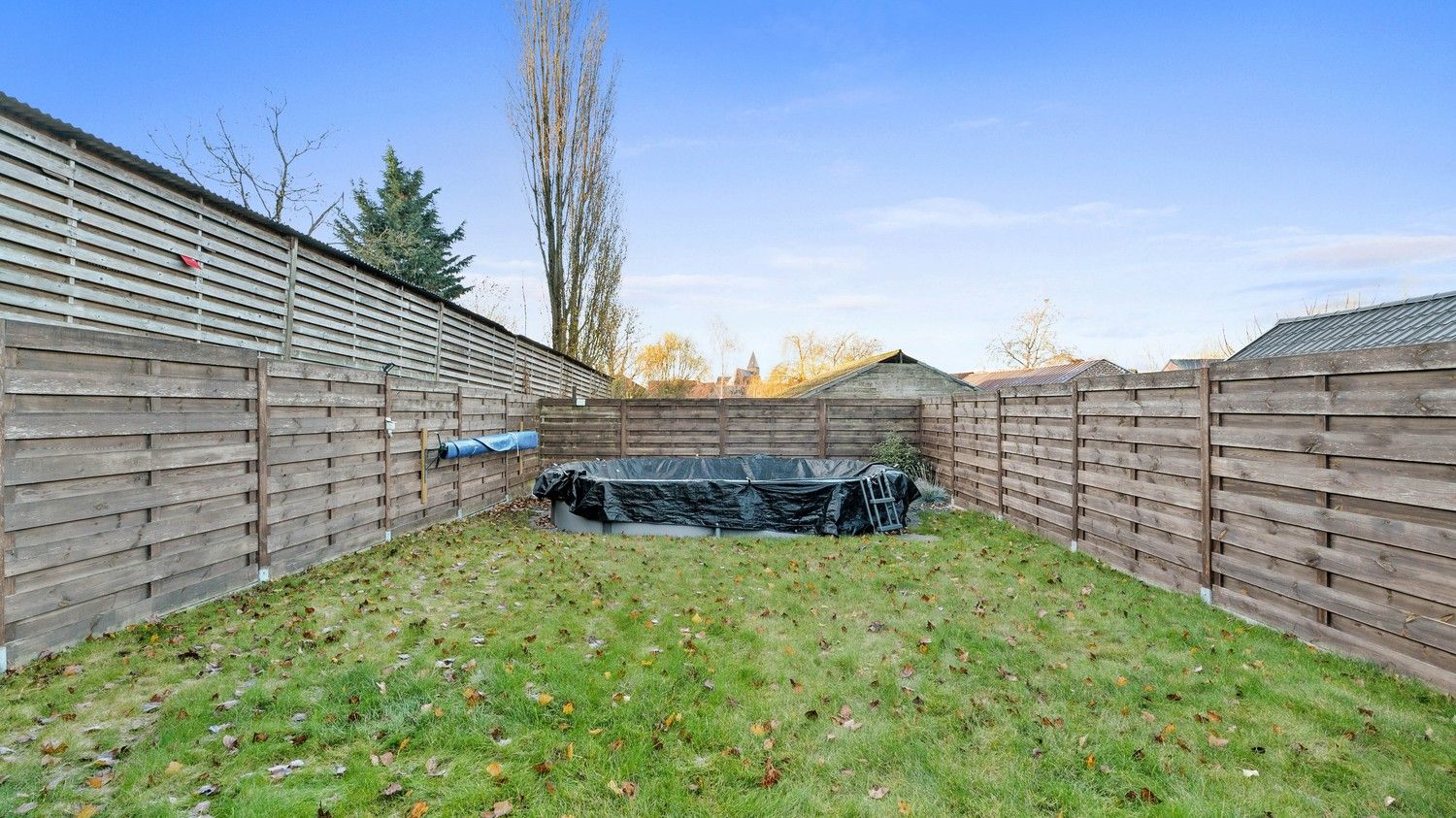 Woning met 2 slaapkamers, ruime garage en tuin foto 27