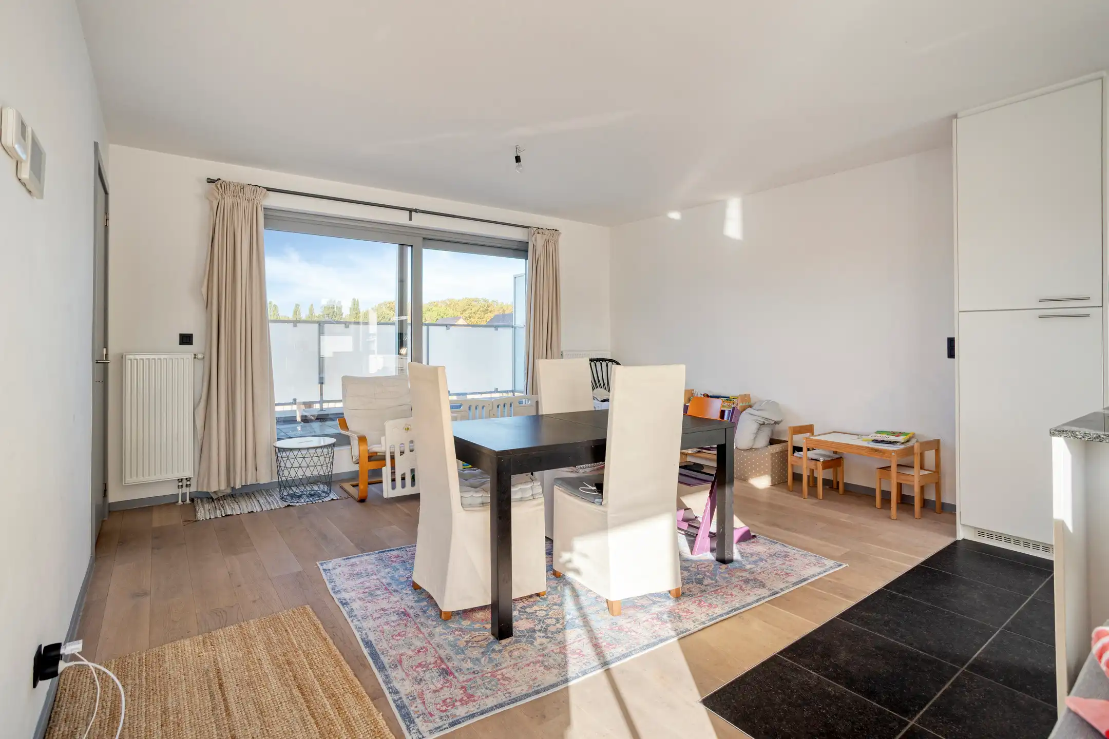 Recent 2 slaapkamer appartement met 3 terrassen in Wezemaal foto 3