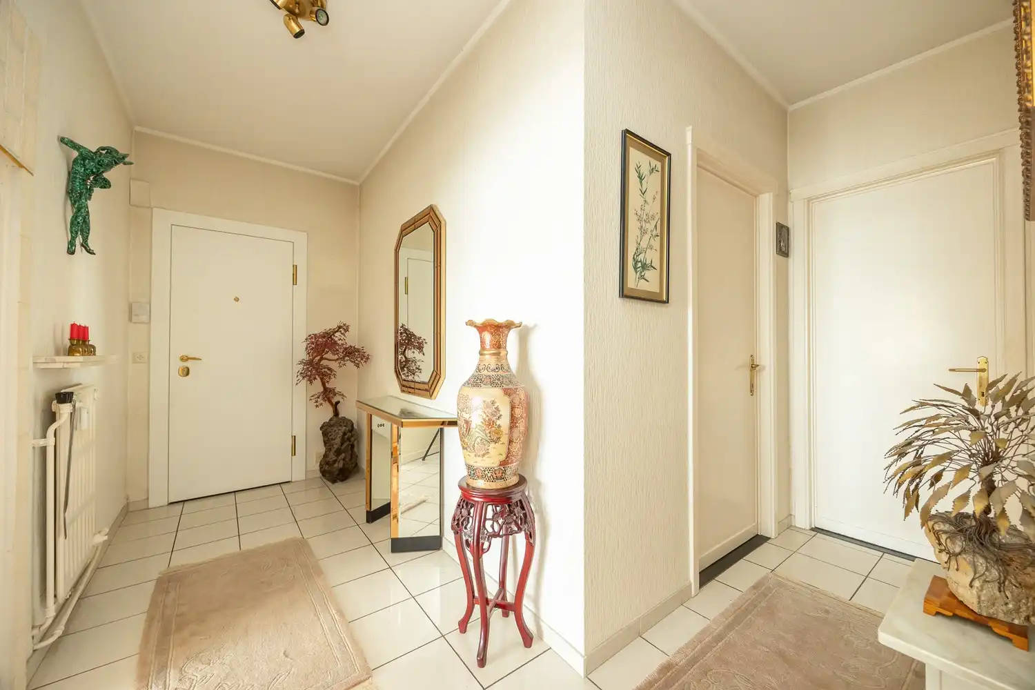 Ruim en lichtrijk 2-slaapkamerappartement met terras foto 6