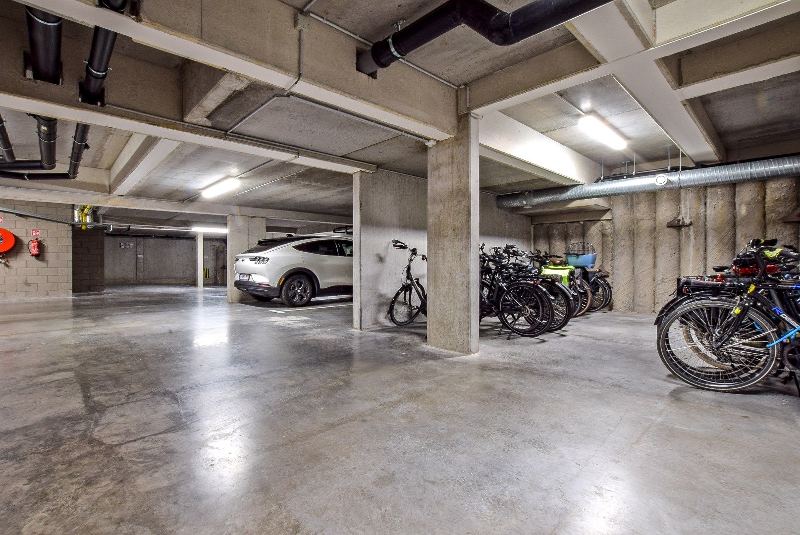 Prachtig recent (2021) duplexappartement (102 m²) met 2 slaapkamers te Nieuwpoort stad. foto 14