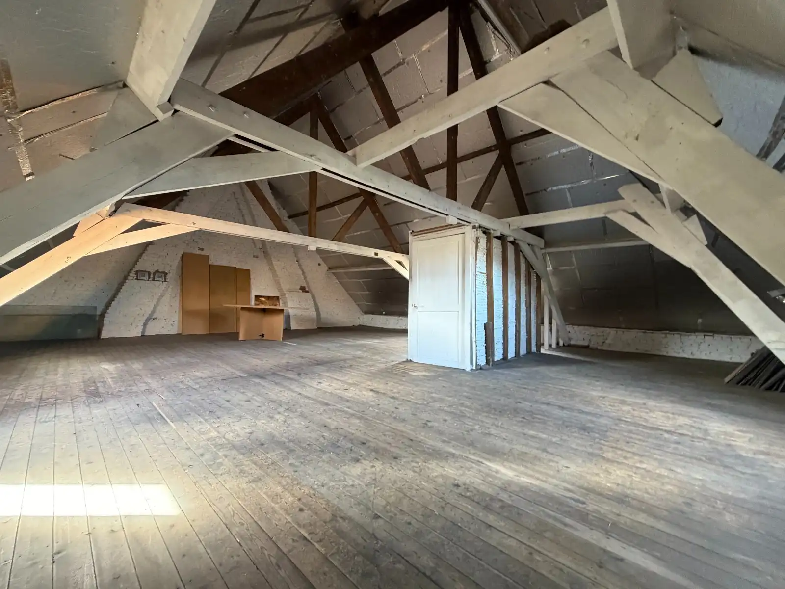 Prachtig herenhuis in het centrum van Kruishoutem foto 24