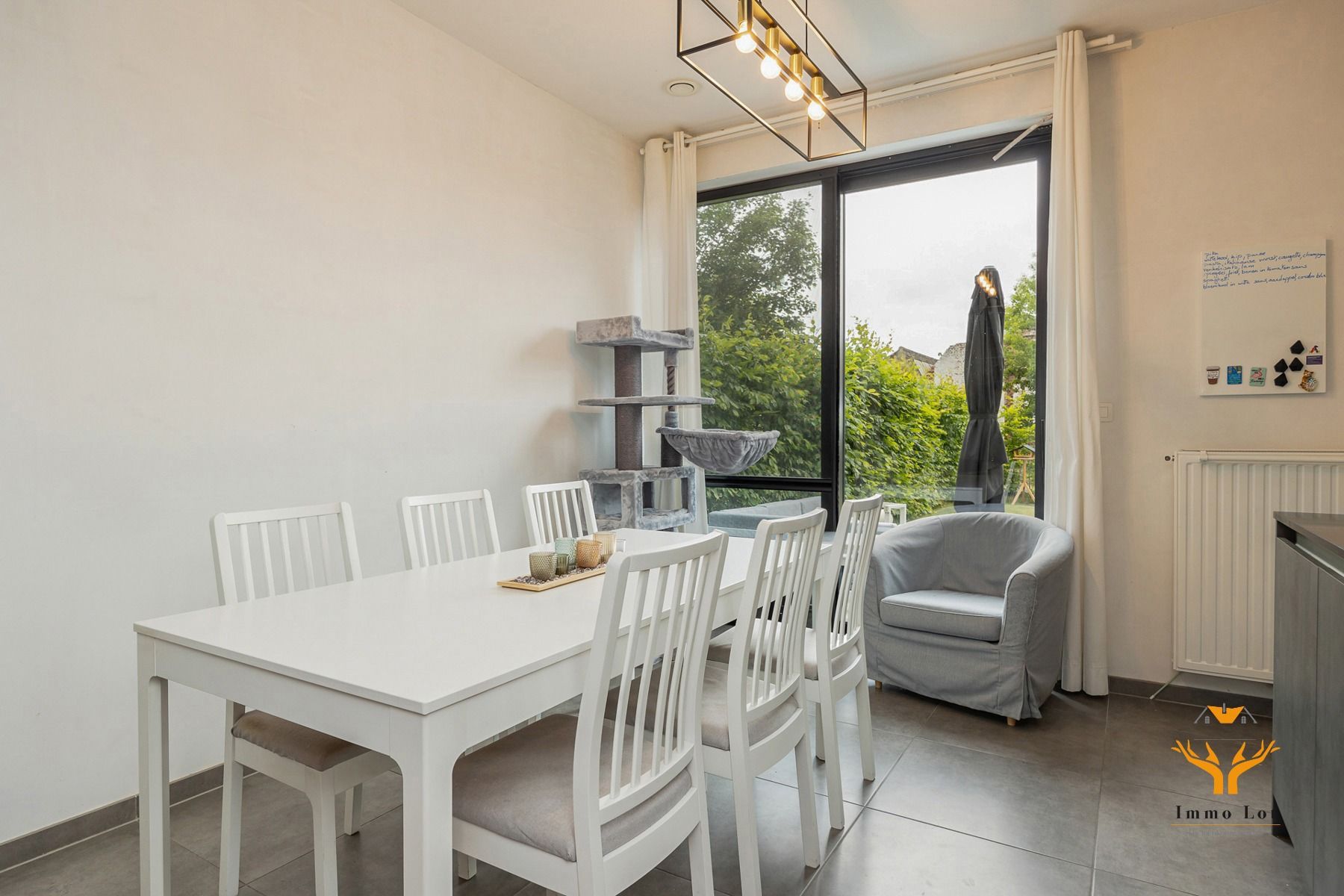 Instapklare, recente woning in een rustige buurt foto 3