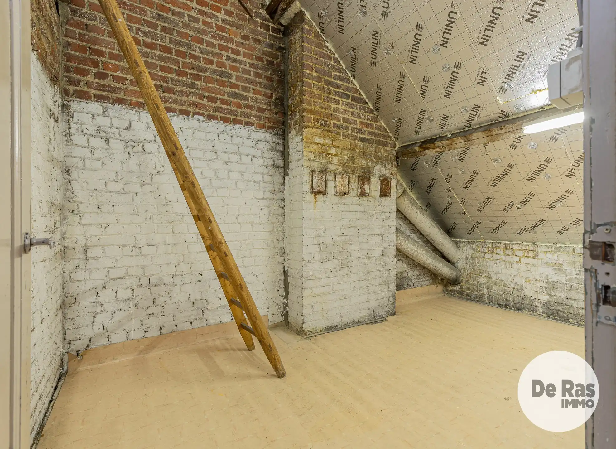 LEDE - Te renoveren woning met 4 slaapkamers nabij centrum foto 11
