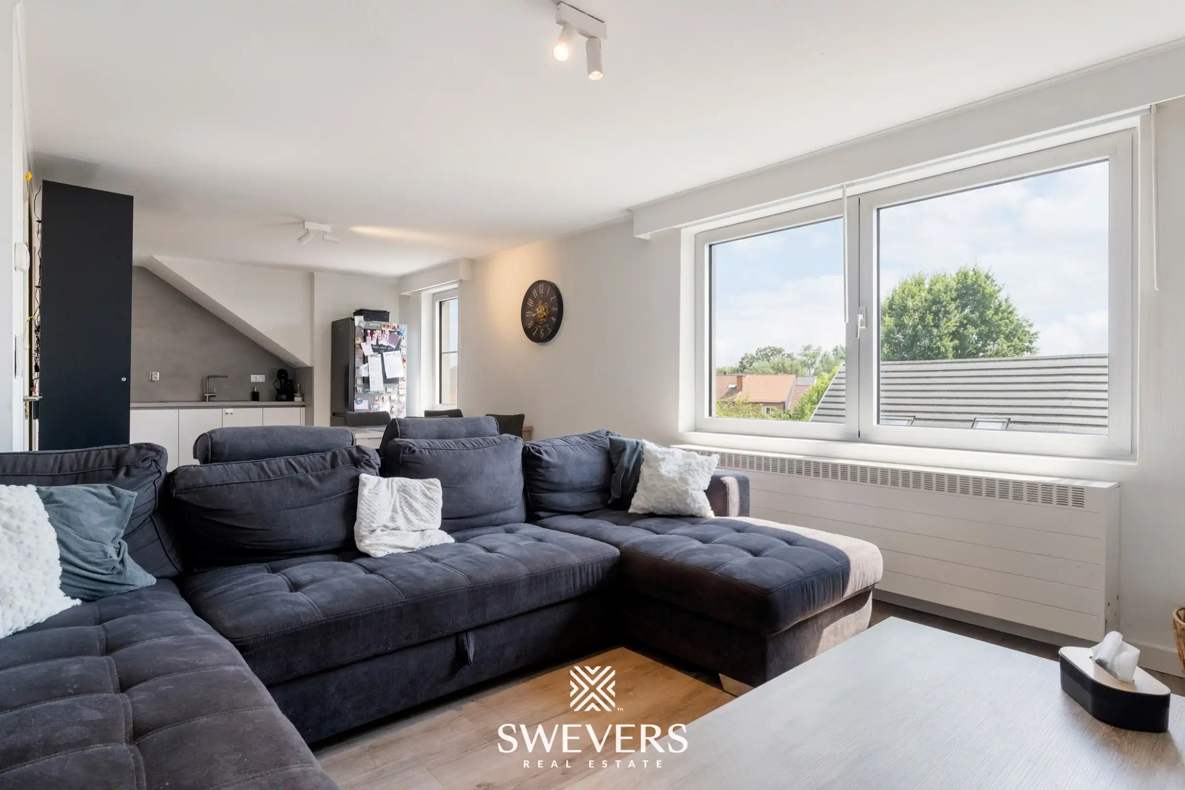 Hoofdfoto van de publicatie: Instapklaar appartement met 2 slaapkamers en carport in Hasselt