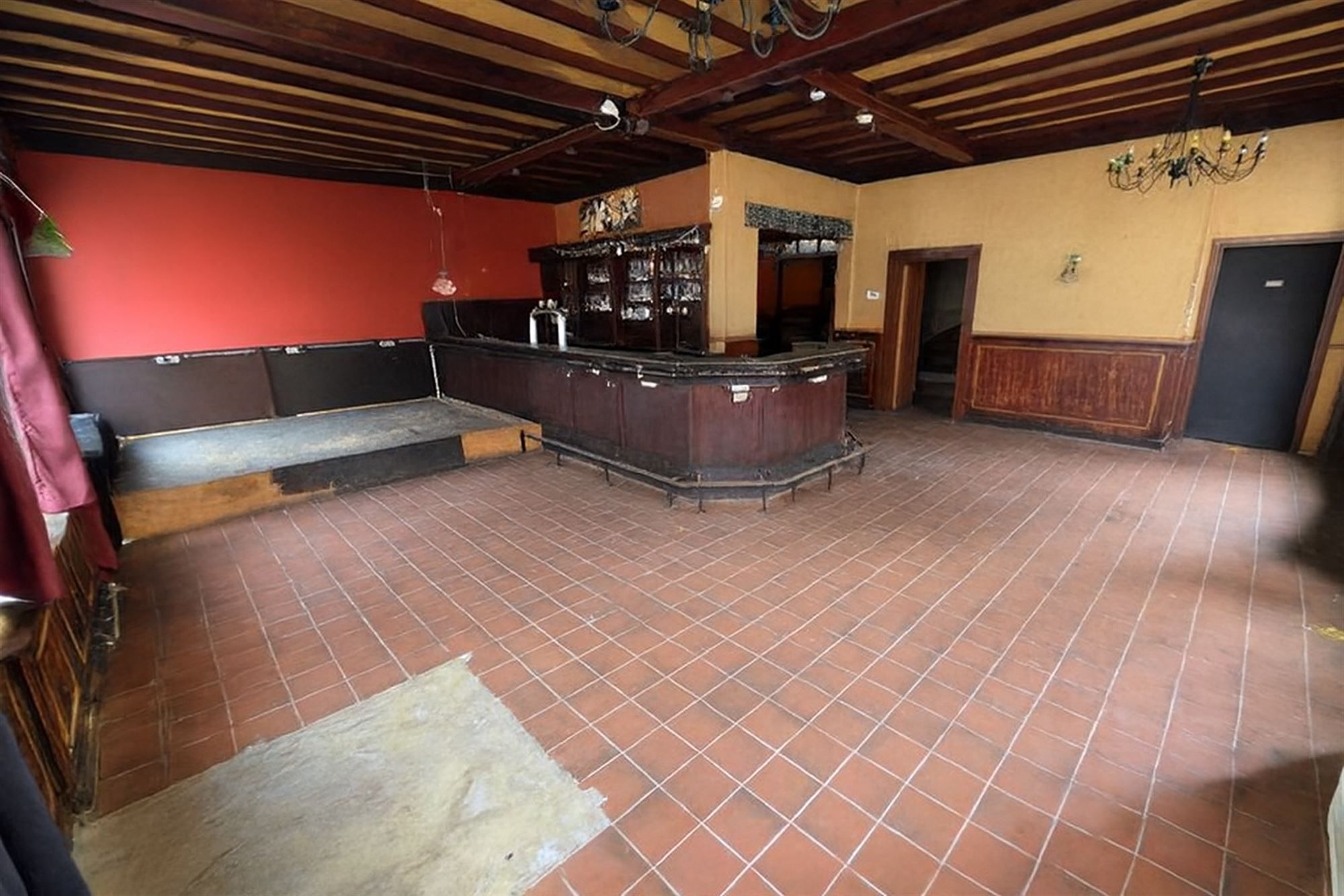 Een stadswoning met klasse én commerciële troef foto 7