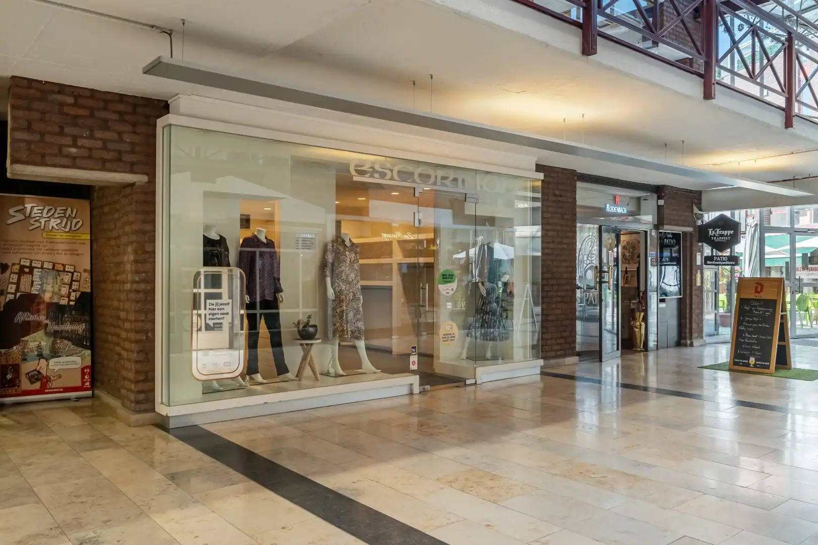 Commercieel uitstekend gelegen handelspand, 90m² foto 2