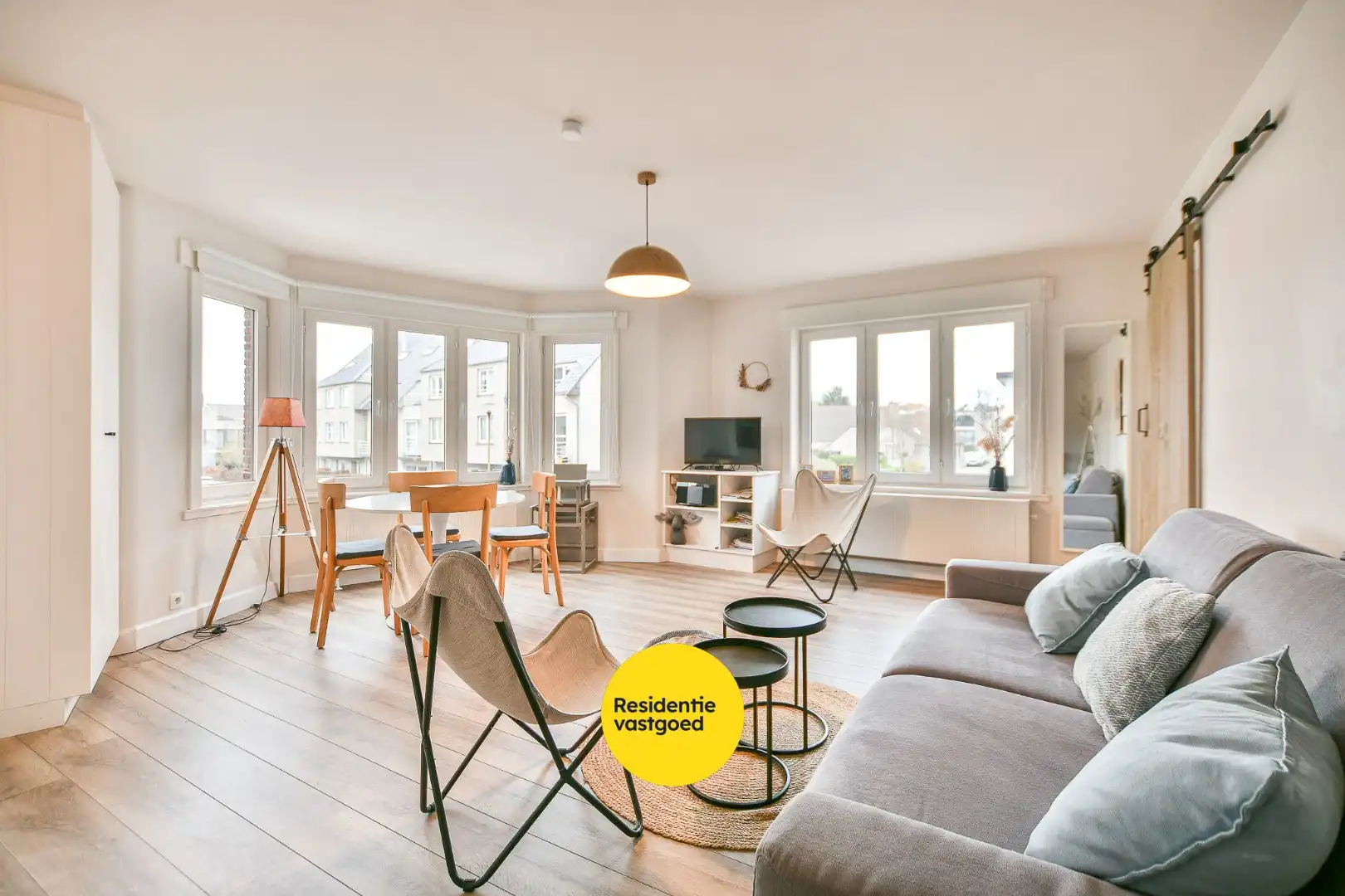 Lichtrijk éénslaapkamerappartement nabij centrum en bos in De Haan foto 9