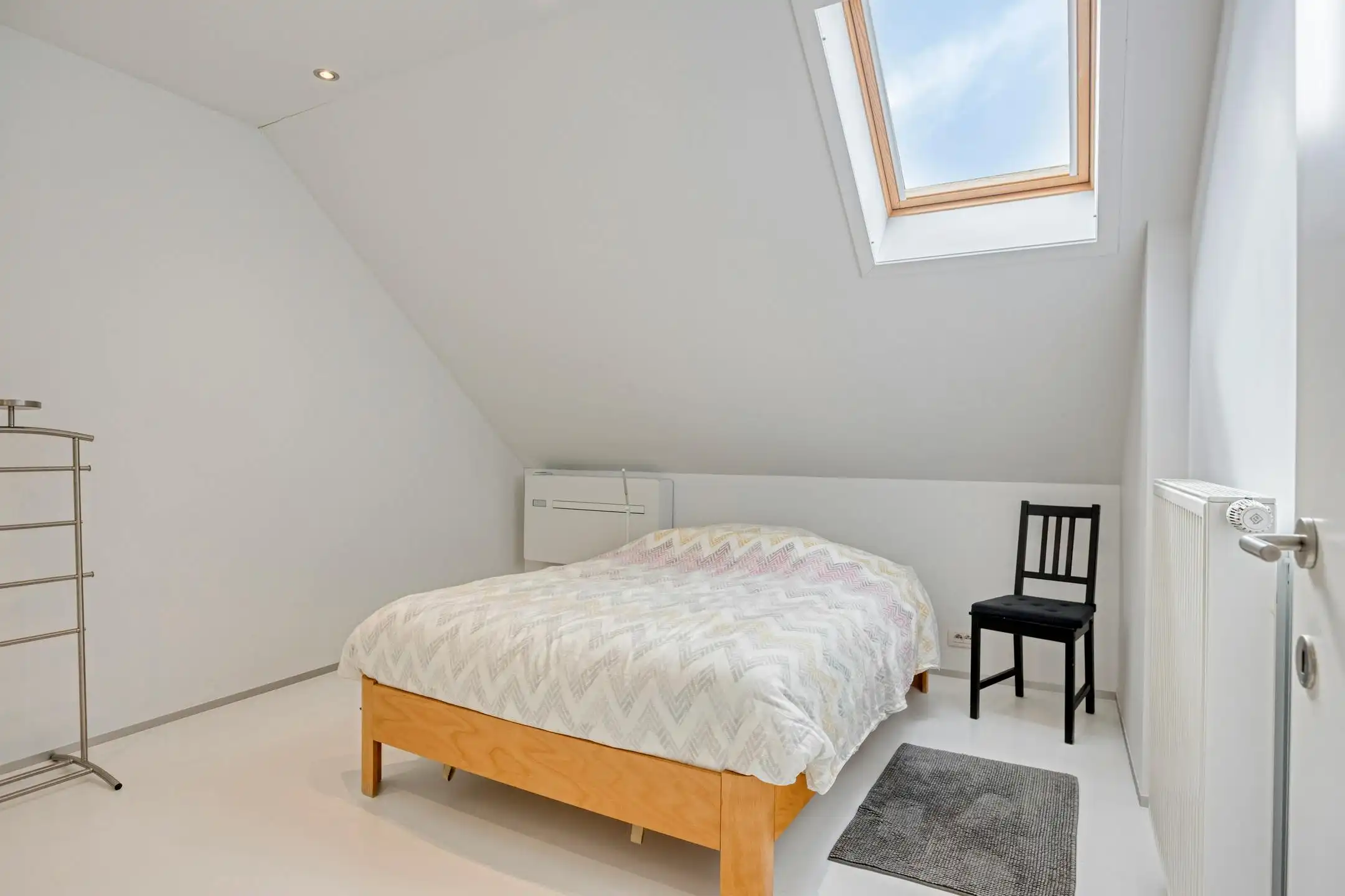 Verhuurde opbrengsteigendom met handelsruimte en duplex  foto 17