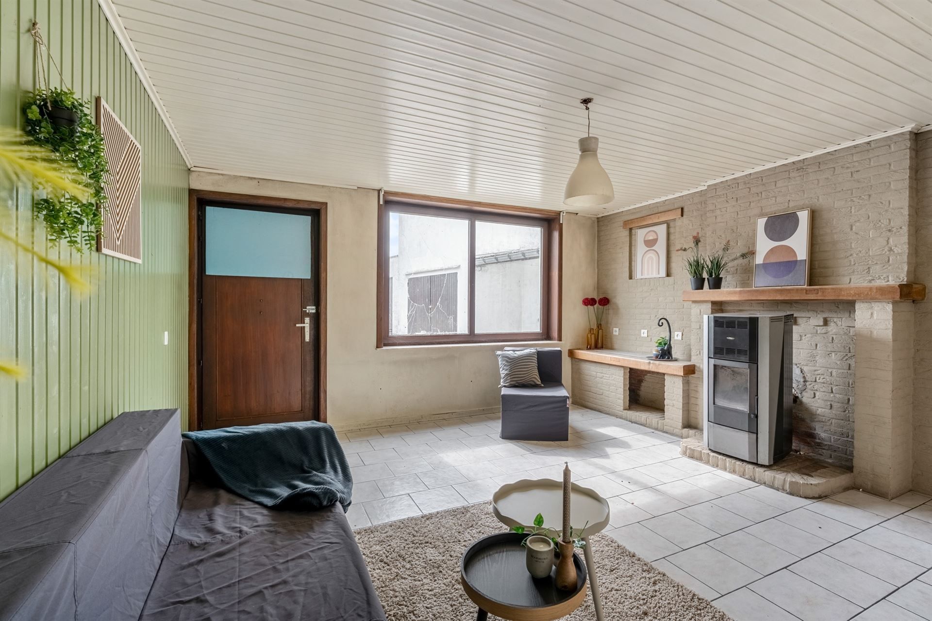 Renovatiewoning met tuin in groene omgeving. foto 10