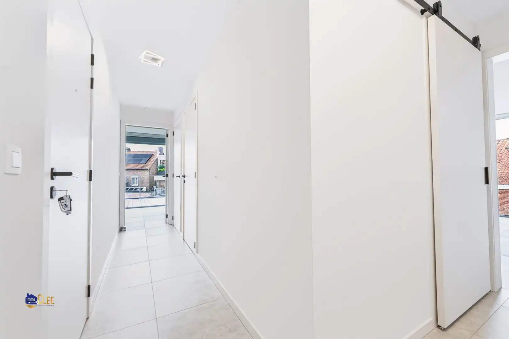 Lichtrijk en luxueus appartement met terras in het rustige Brustem foto 11