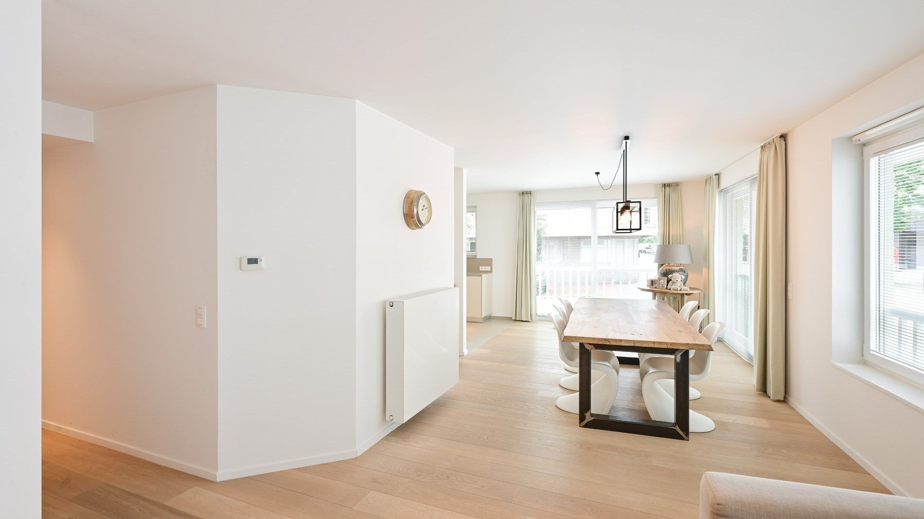 Prachtig, recent (2013) hoek-appartement perfect centraal gelegen op de hoek van de Paul Parmentierlaan en de Blancgarinstraat, op een steenworp afstand van de  foto 5