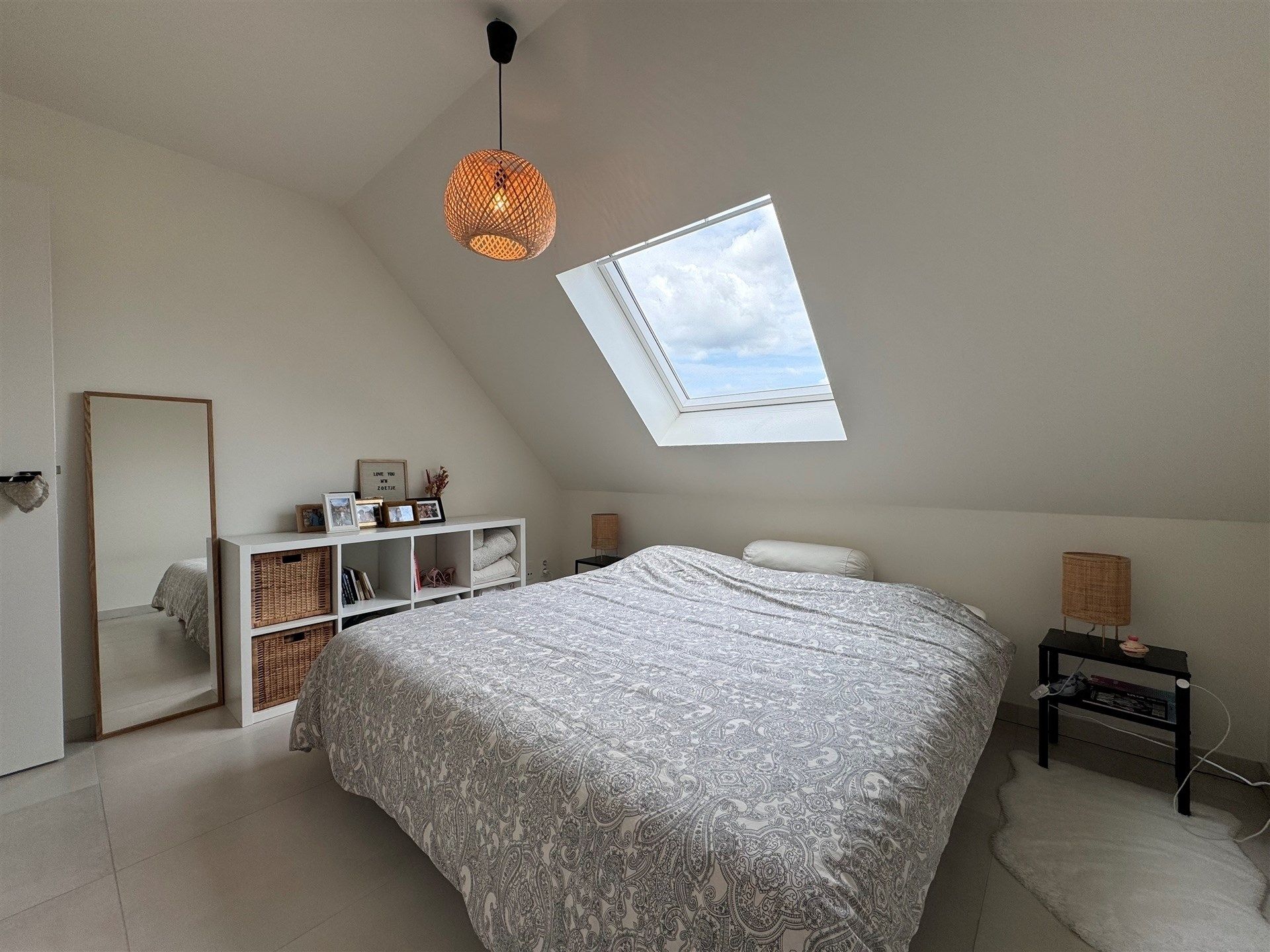 Schitterend 2 slaapkamer appartement met staanplaats en carport. foto 14