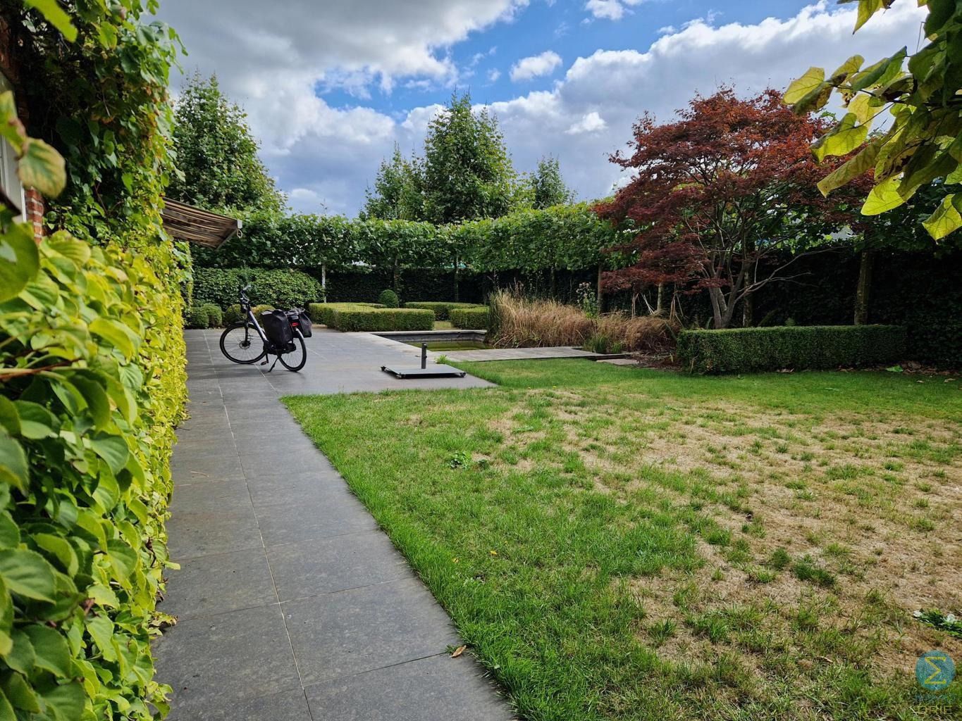 Vrijstaande woning van 340m². foto 25