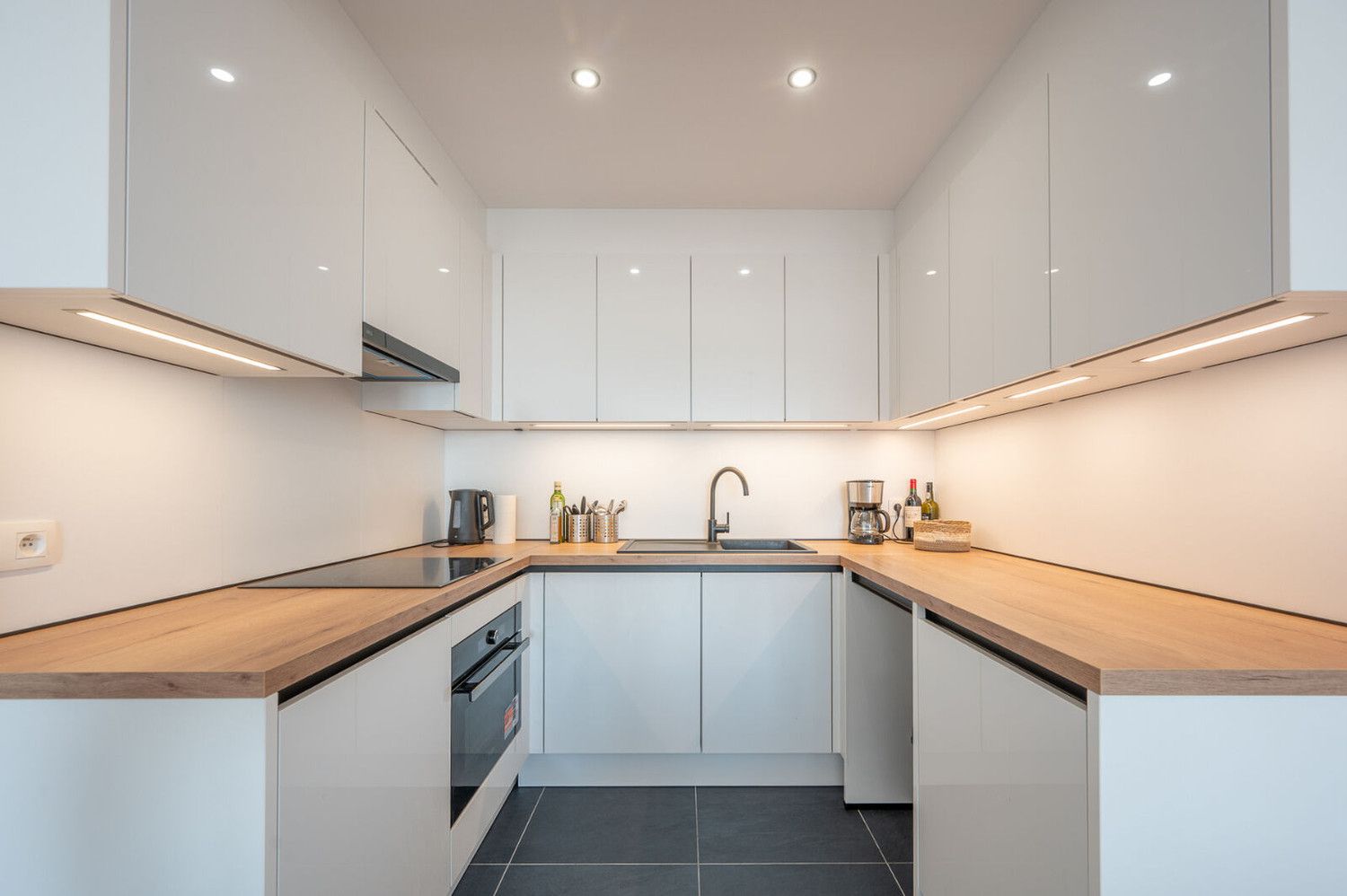 Zonnig appartement met zuidgericht terras te Heist foto 7