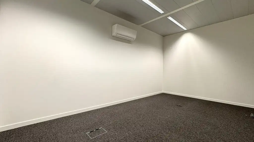Instapklare kantoren te huur vlakbij E19 in Kontich foto 8