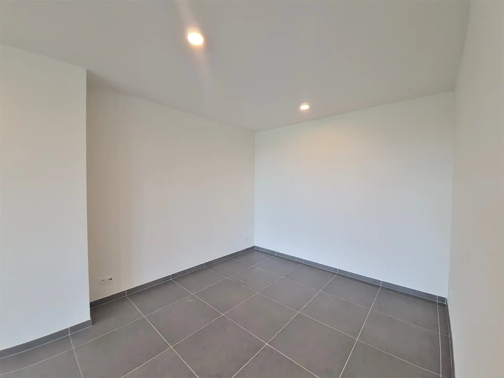 Nieuwbouw woning met 3 slaapkamers en tuin op toplocatie foto 8