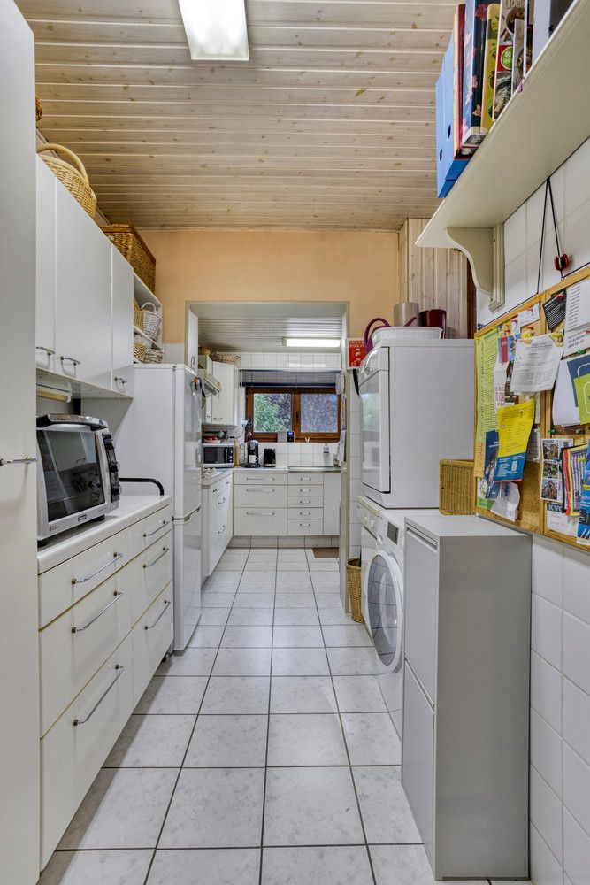 Vlakbij Boekenberg Park gelegen bel-étagewoning met 3 slks, tuin en garage. foto 21