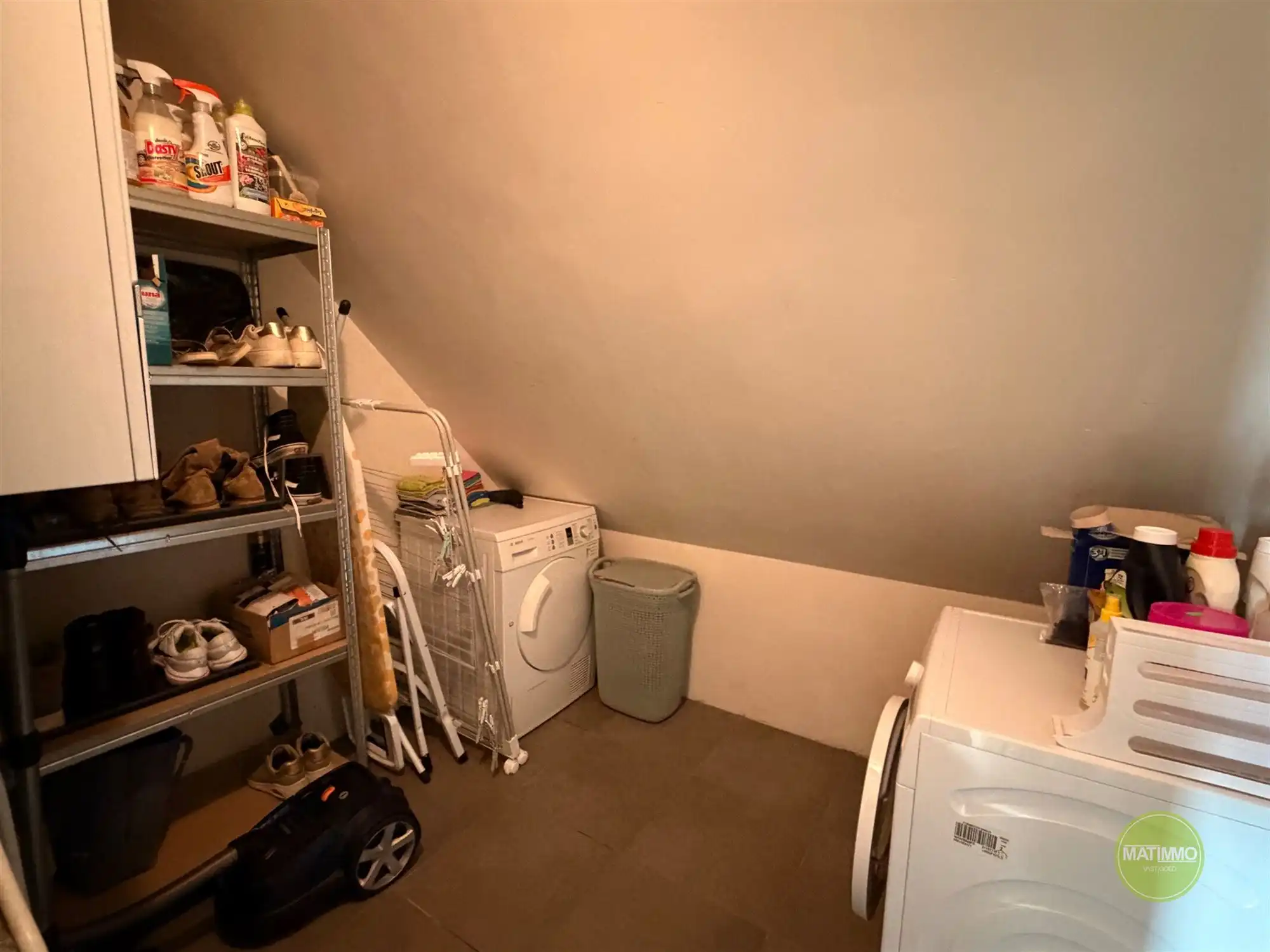 BEMEUBELD DAKAPPARTEMENT MET RUIM TERRAS IN MOL foto 16