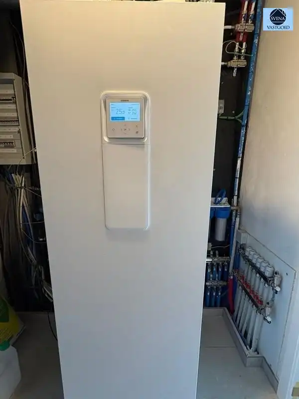  HALFOPEN NIEUWBOUWWONING MET 3 SLAAPKAMERS EN TUIN foto 8